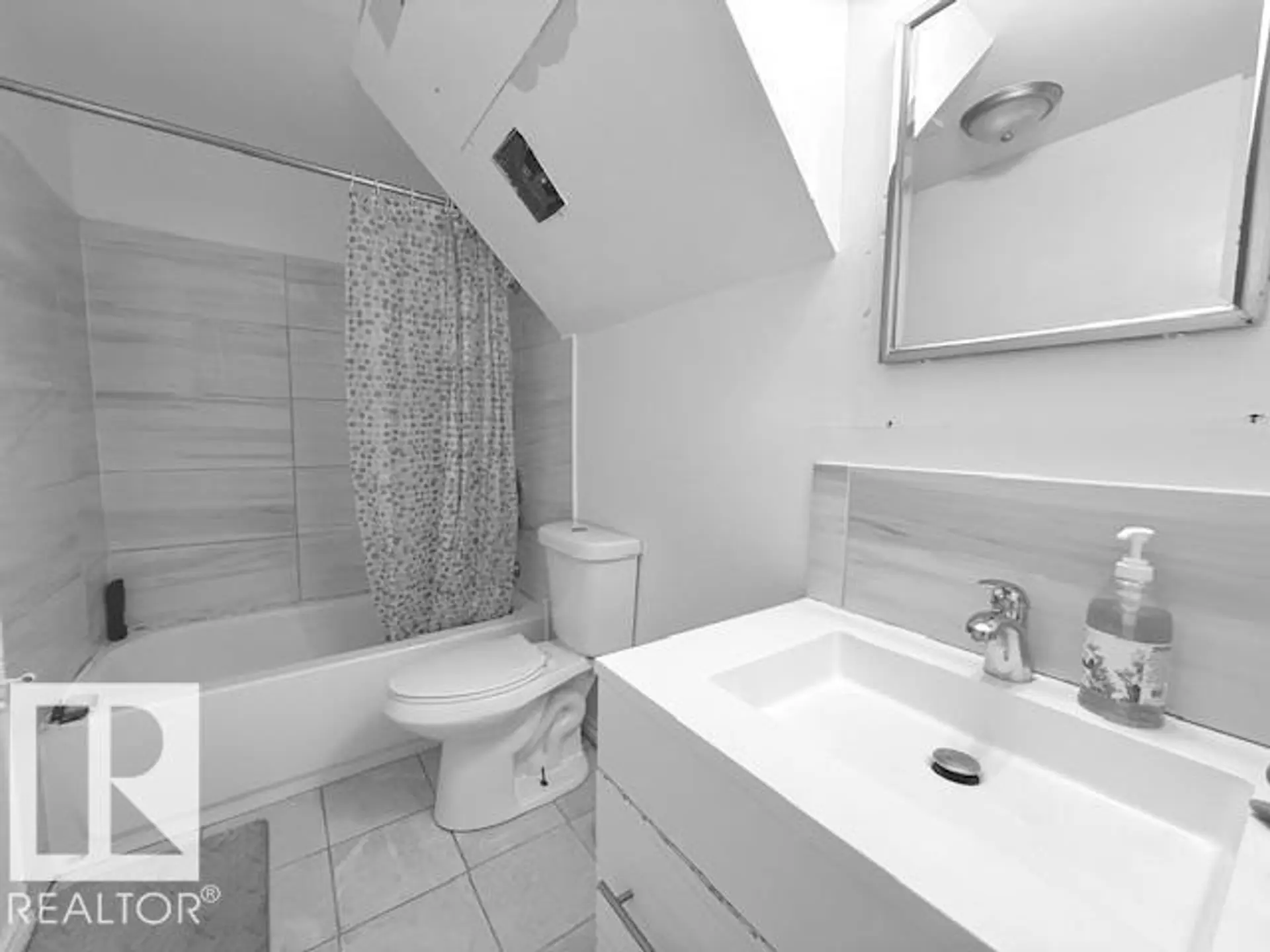 2831 36 ST NW - Image 19
