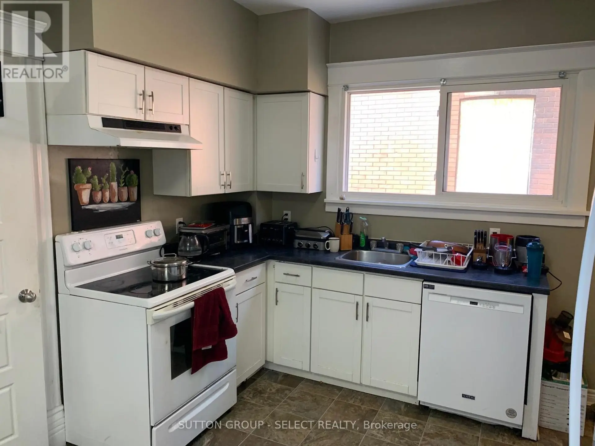 7 SUMMIT AVENUE - Image 5
