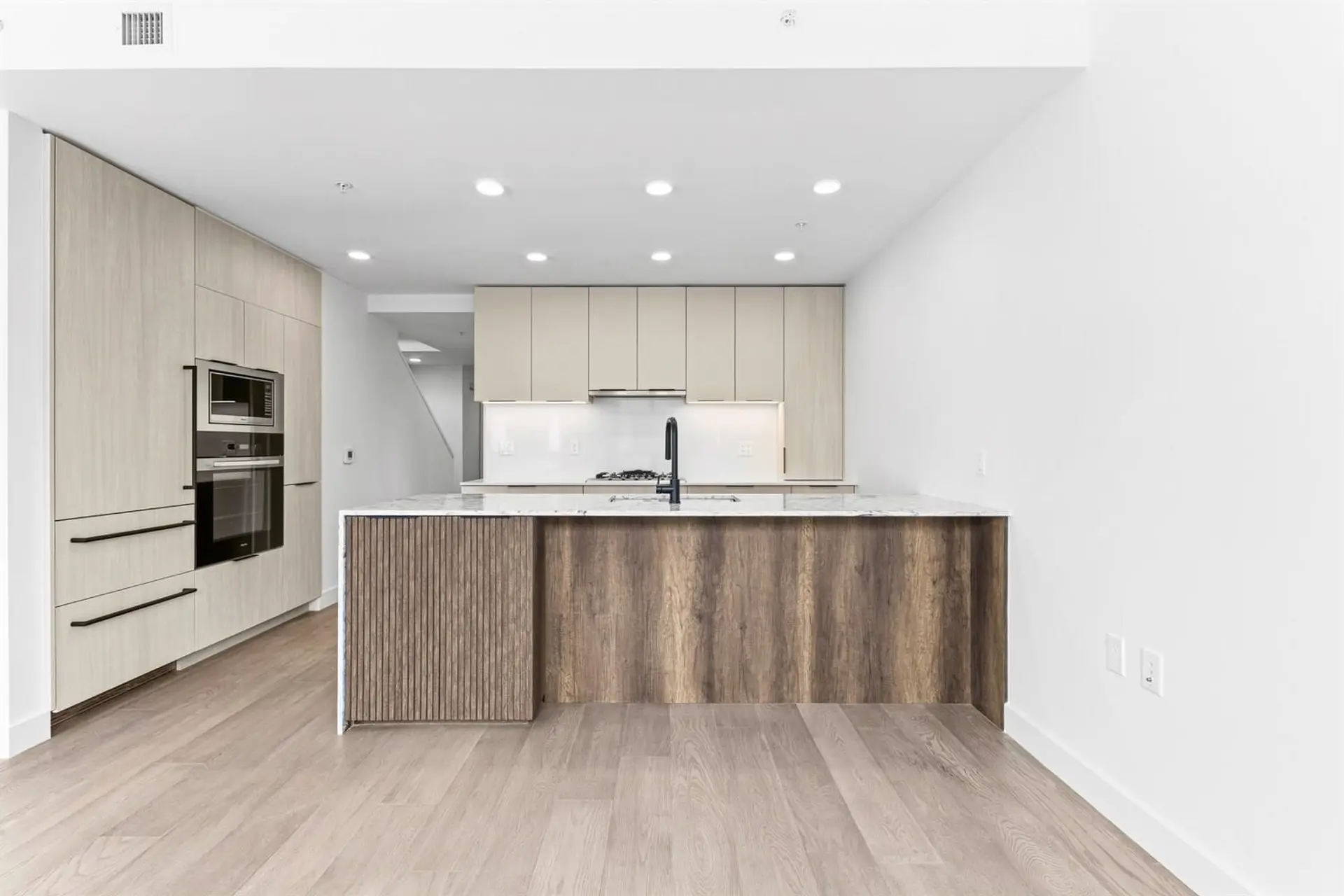 #303 3590 W 39th Avenue - Image 2