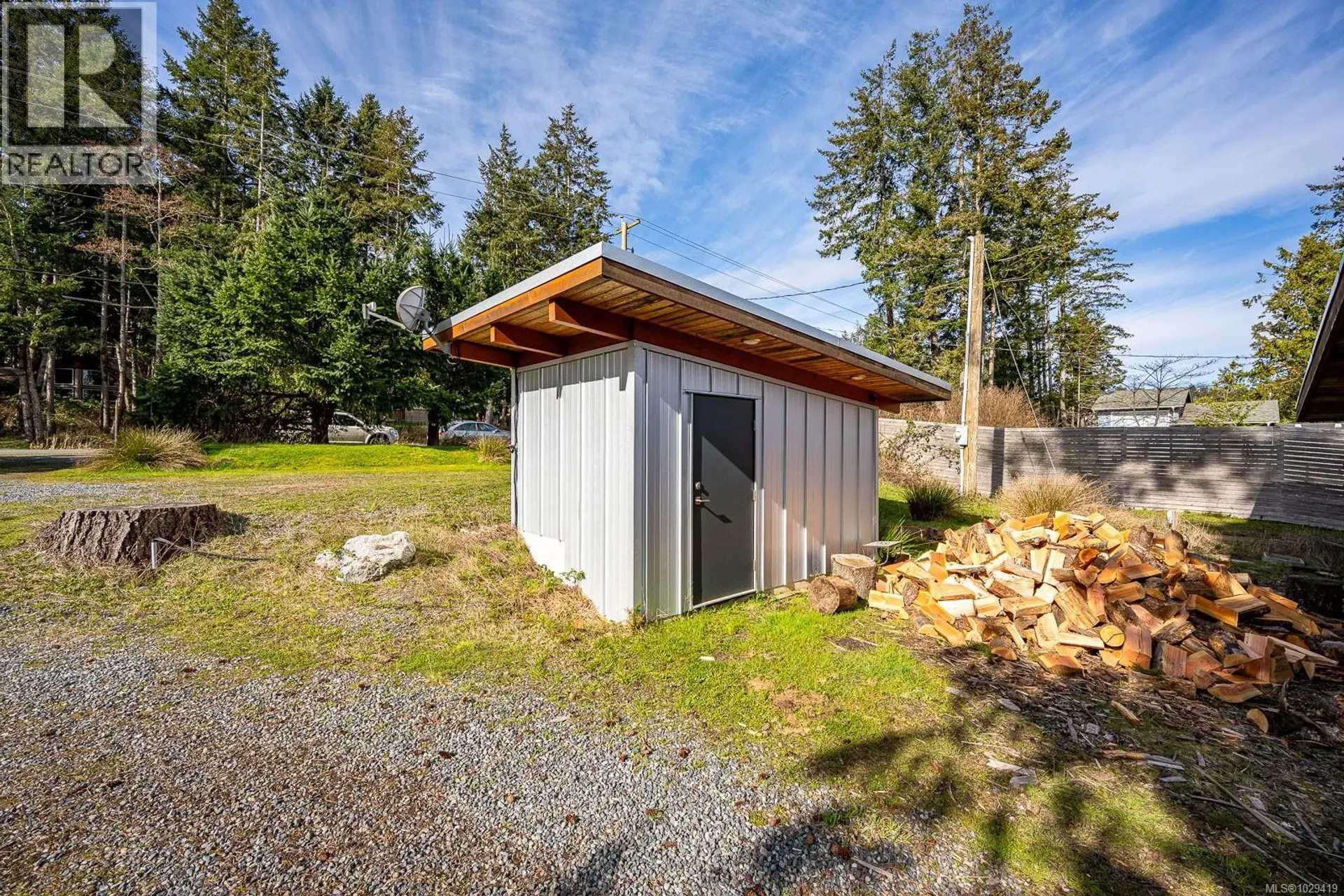3870 East Rd - Image 9