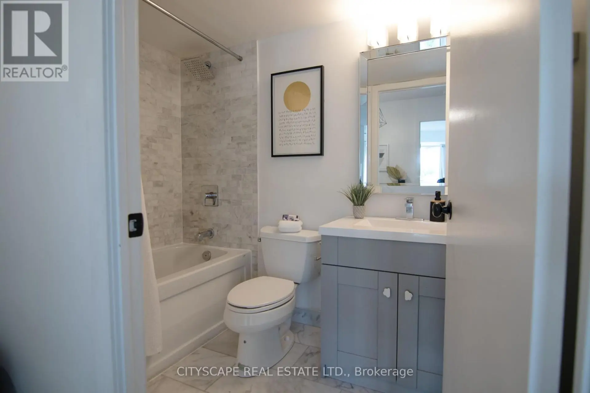 #322 231 FORT YORK BOULEVARD - Image 9
