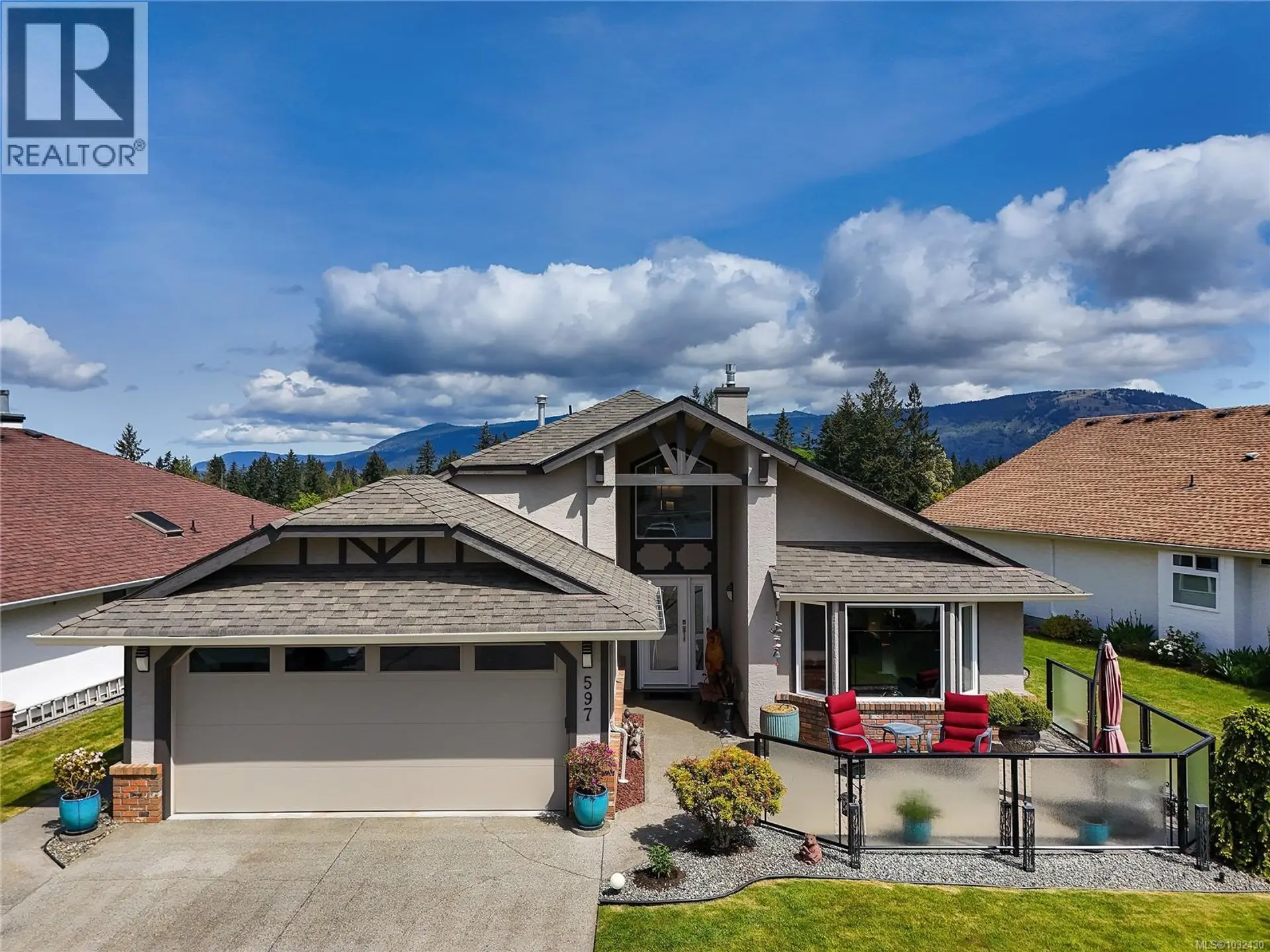 Property at 597 Pine Ridge Dr, Cobble Hill, BC