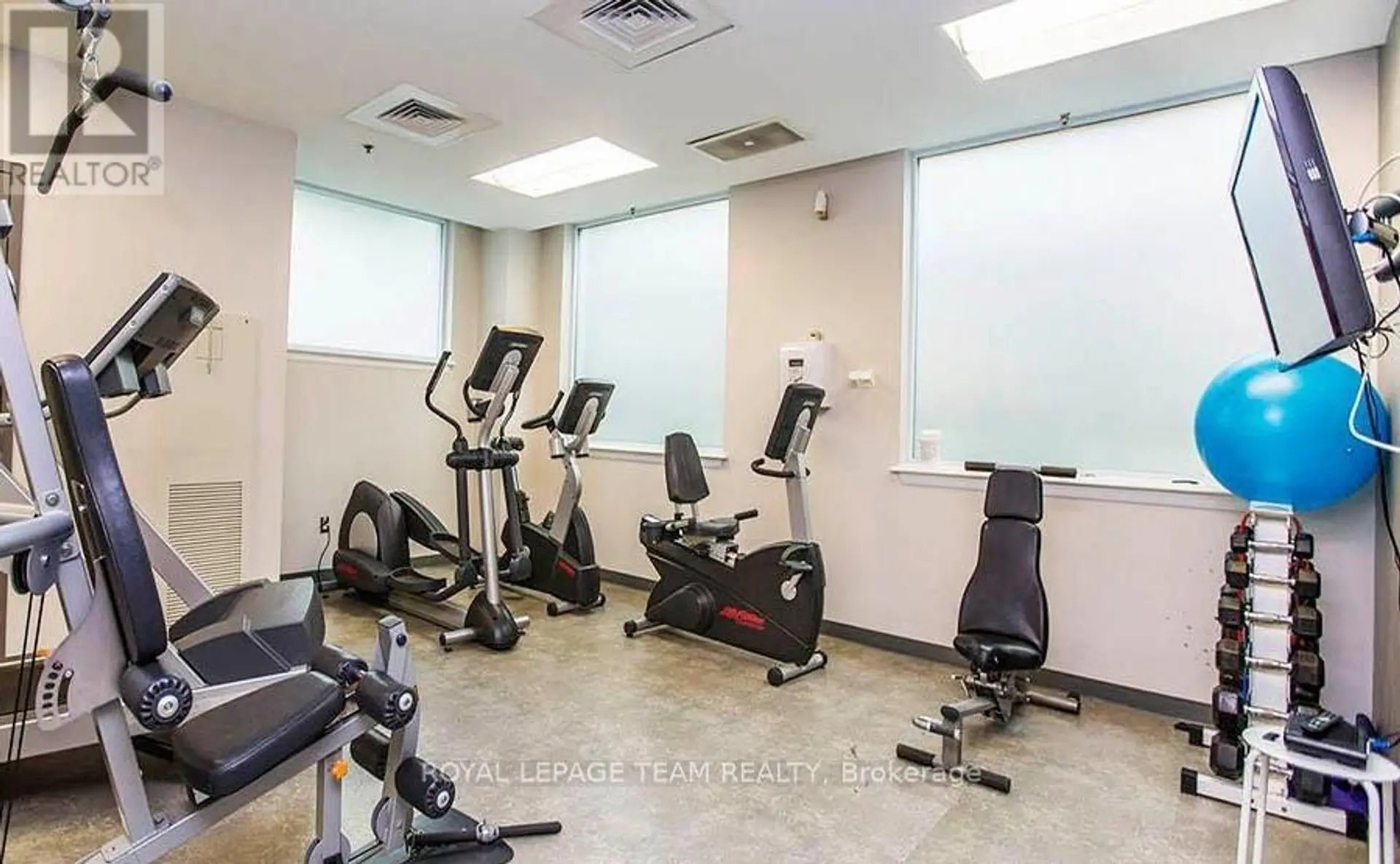 #308 238 BESSERER STREET - Image 13