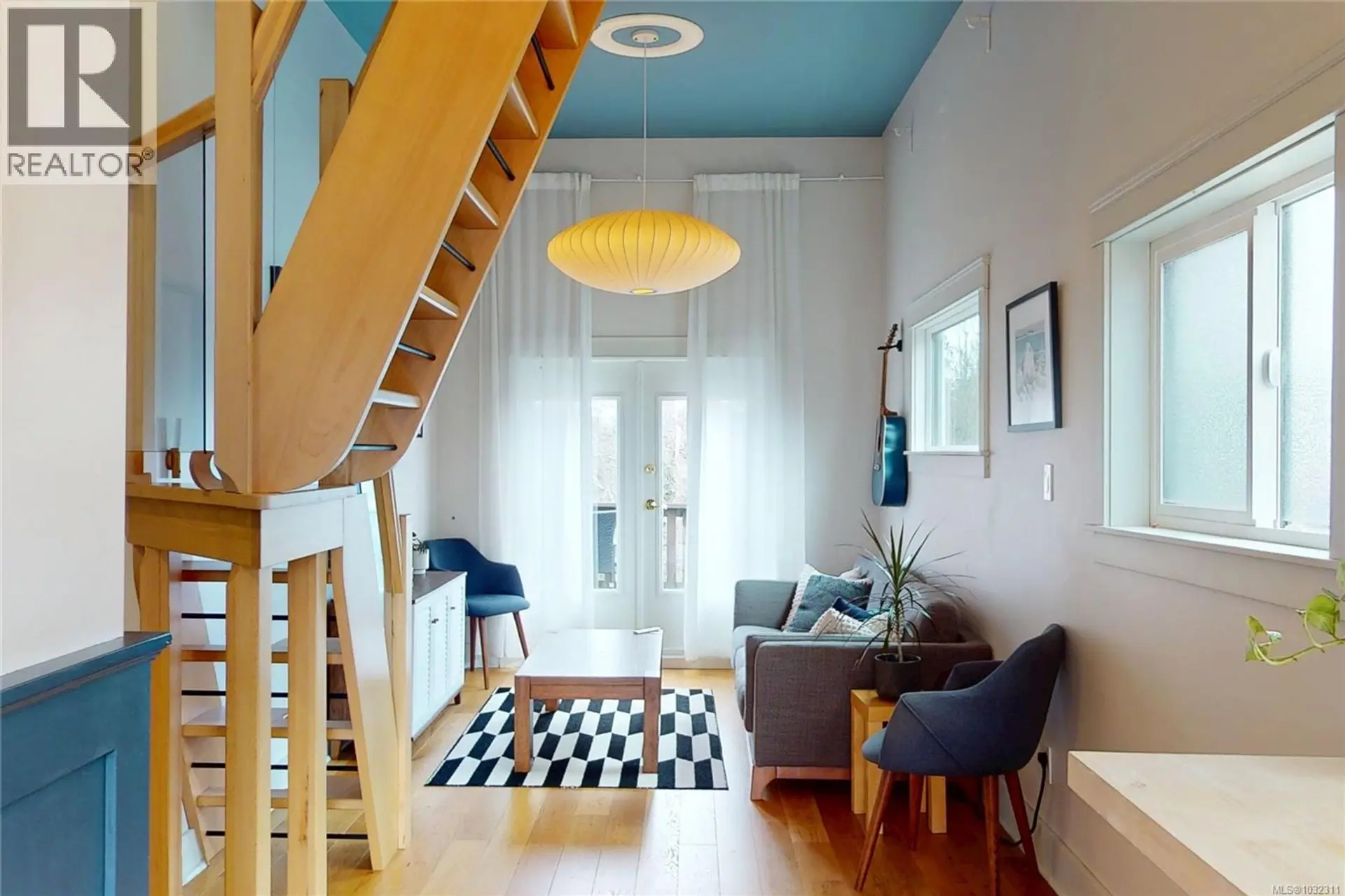 Property at 1709 Fernwood Rd, Victoria, BC