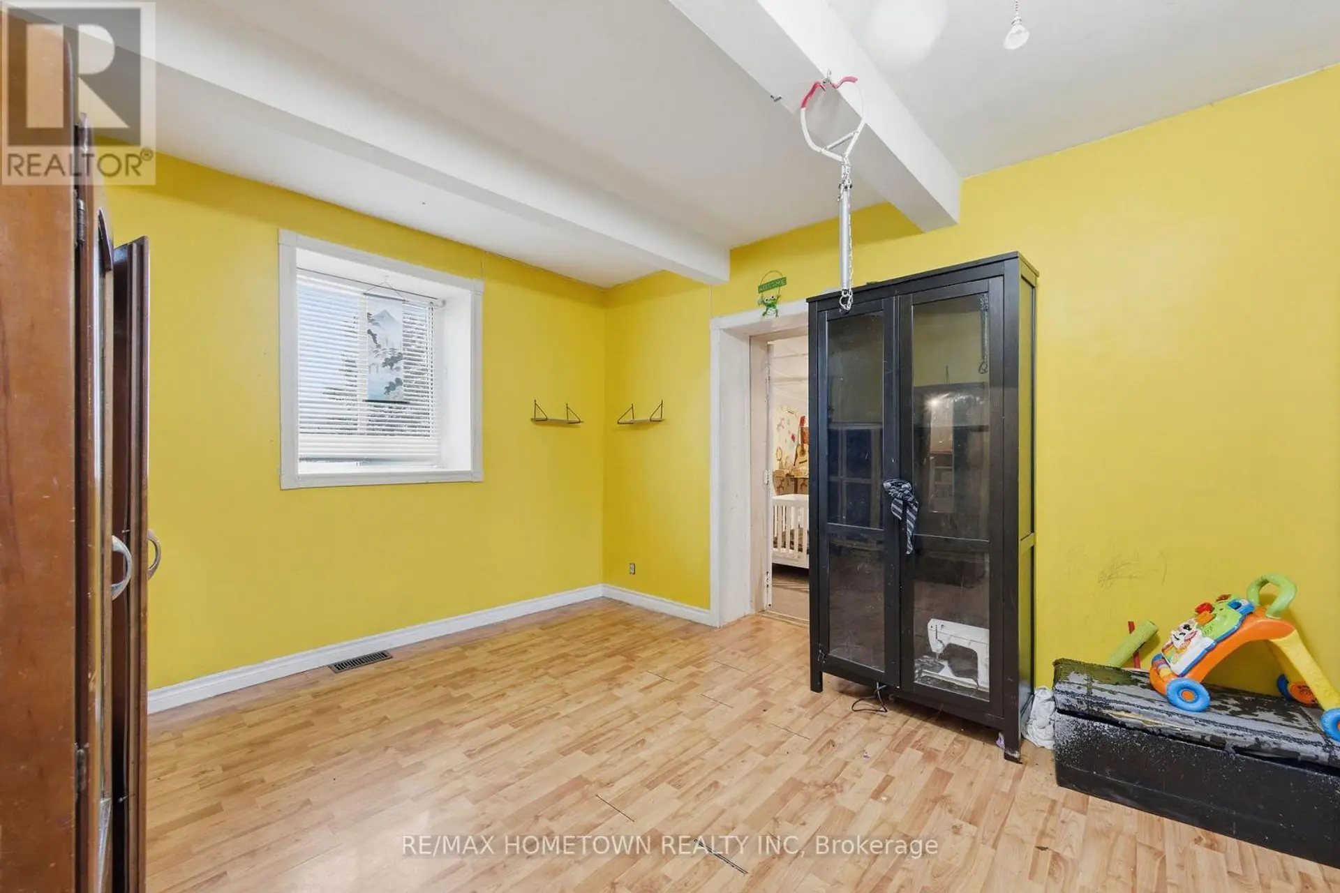49 ADDISON ROAD - Image 13