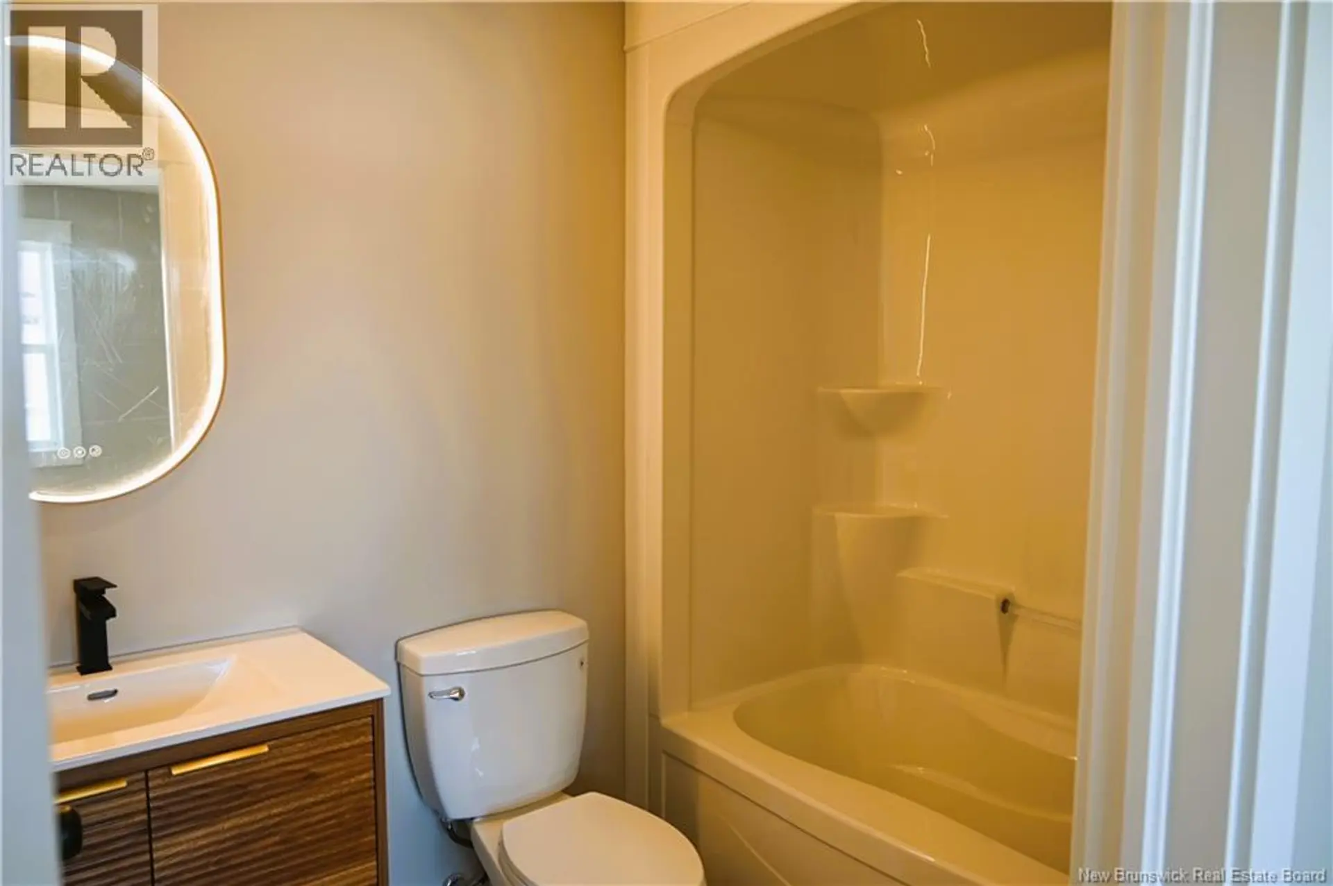 177 ARLINGTON CRESCENT - Image 17