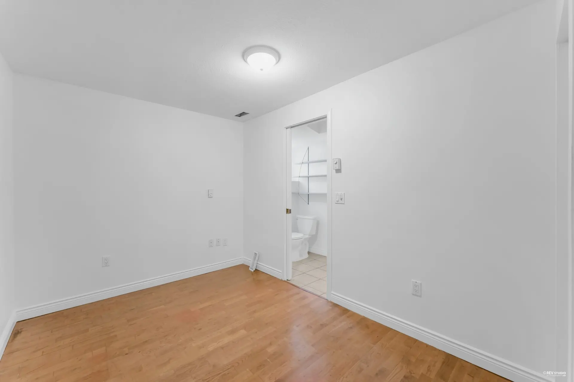 8063 Wiltshire Boulevard - Image 14