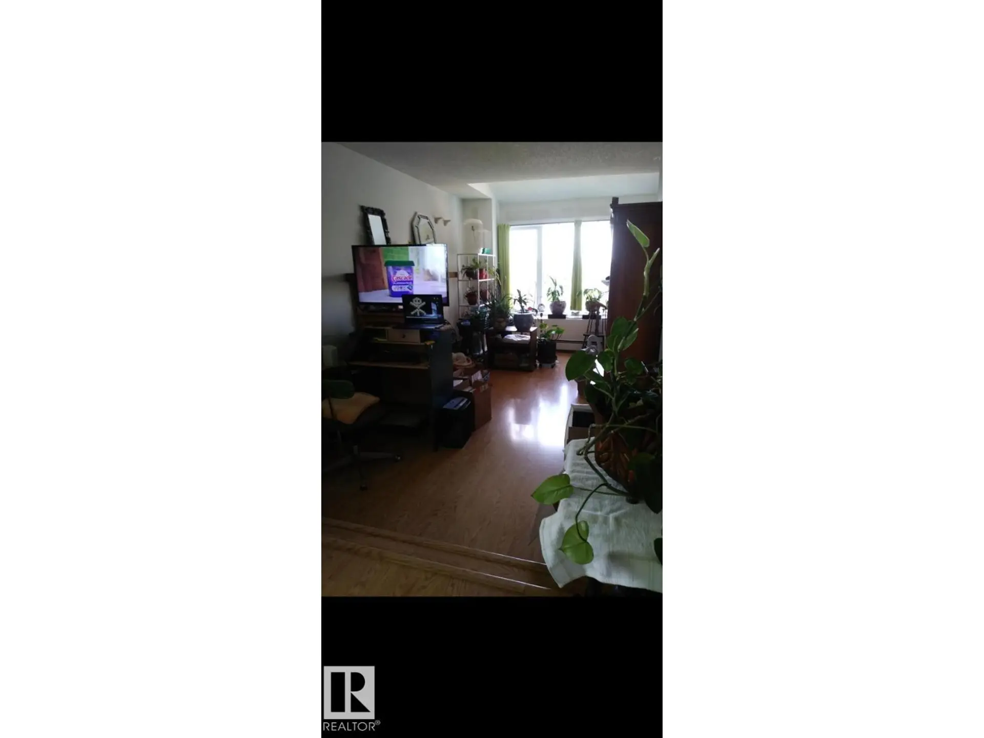 #401 10743 107 ST NW NW - Image 3