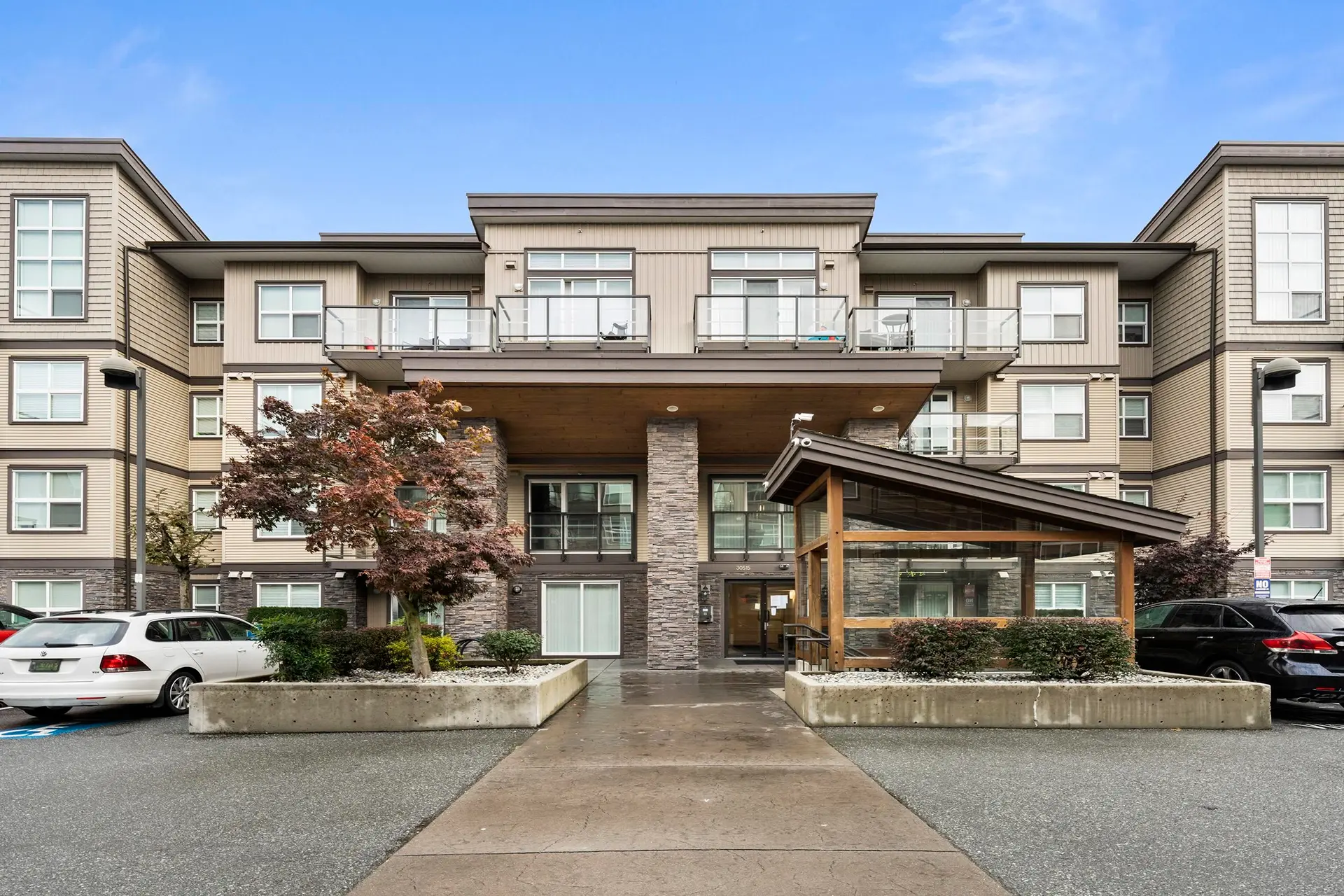 #322 30515 Cardinal Avenue - Image 2