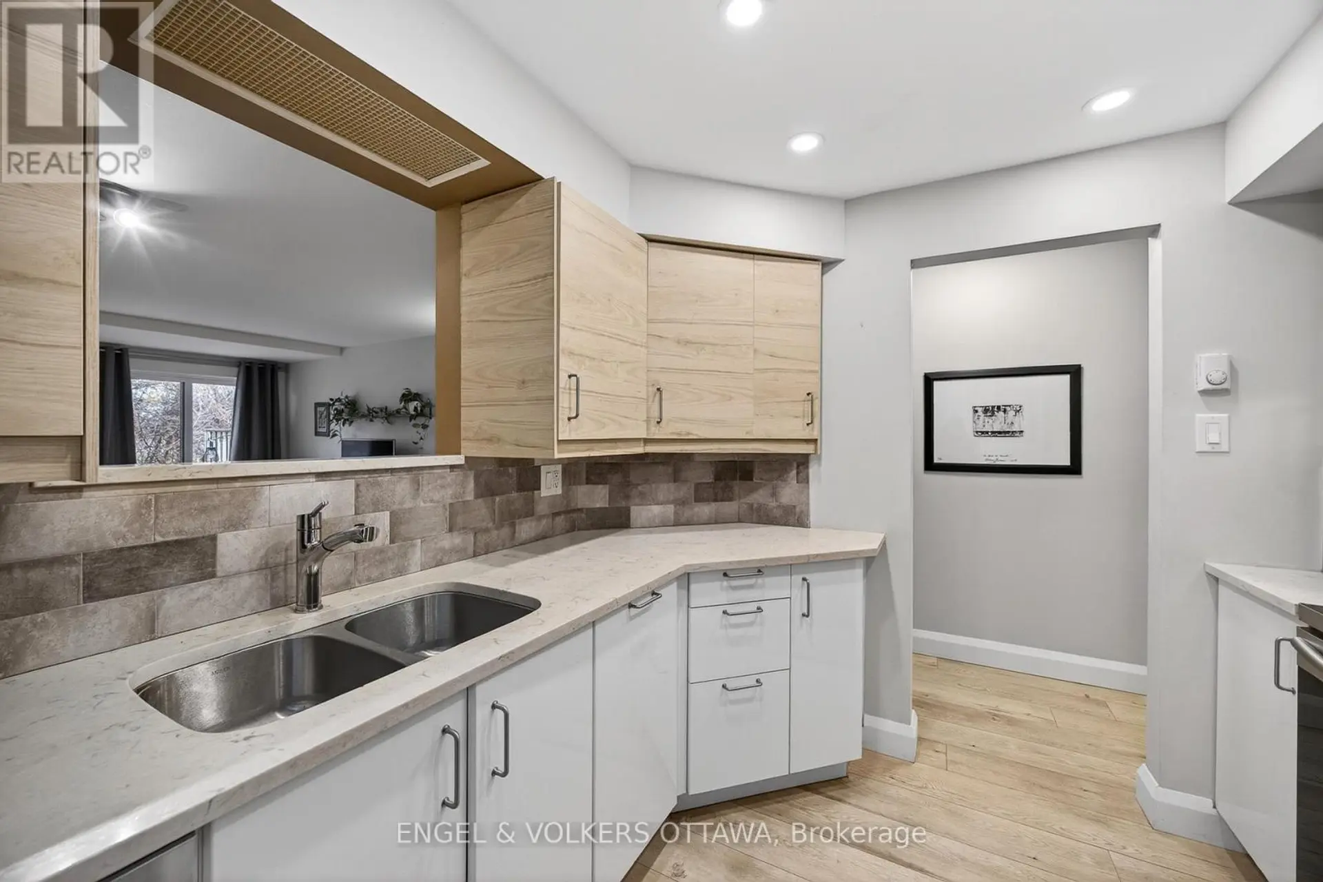 #B 35 ROBINSON AVENUE - Image 11