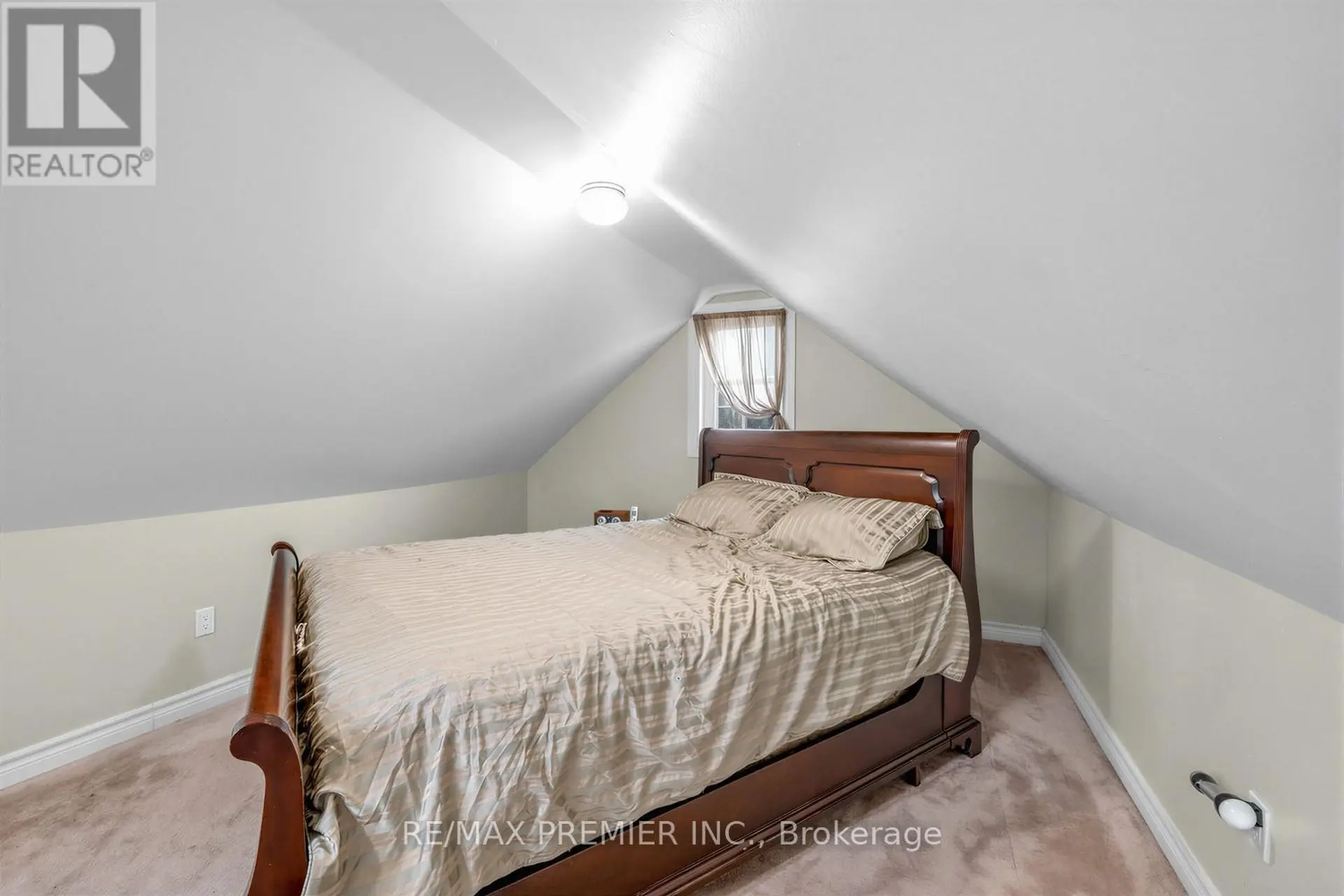 144 WESTLAKE AVENUE - Image 16