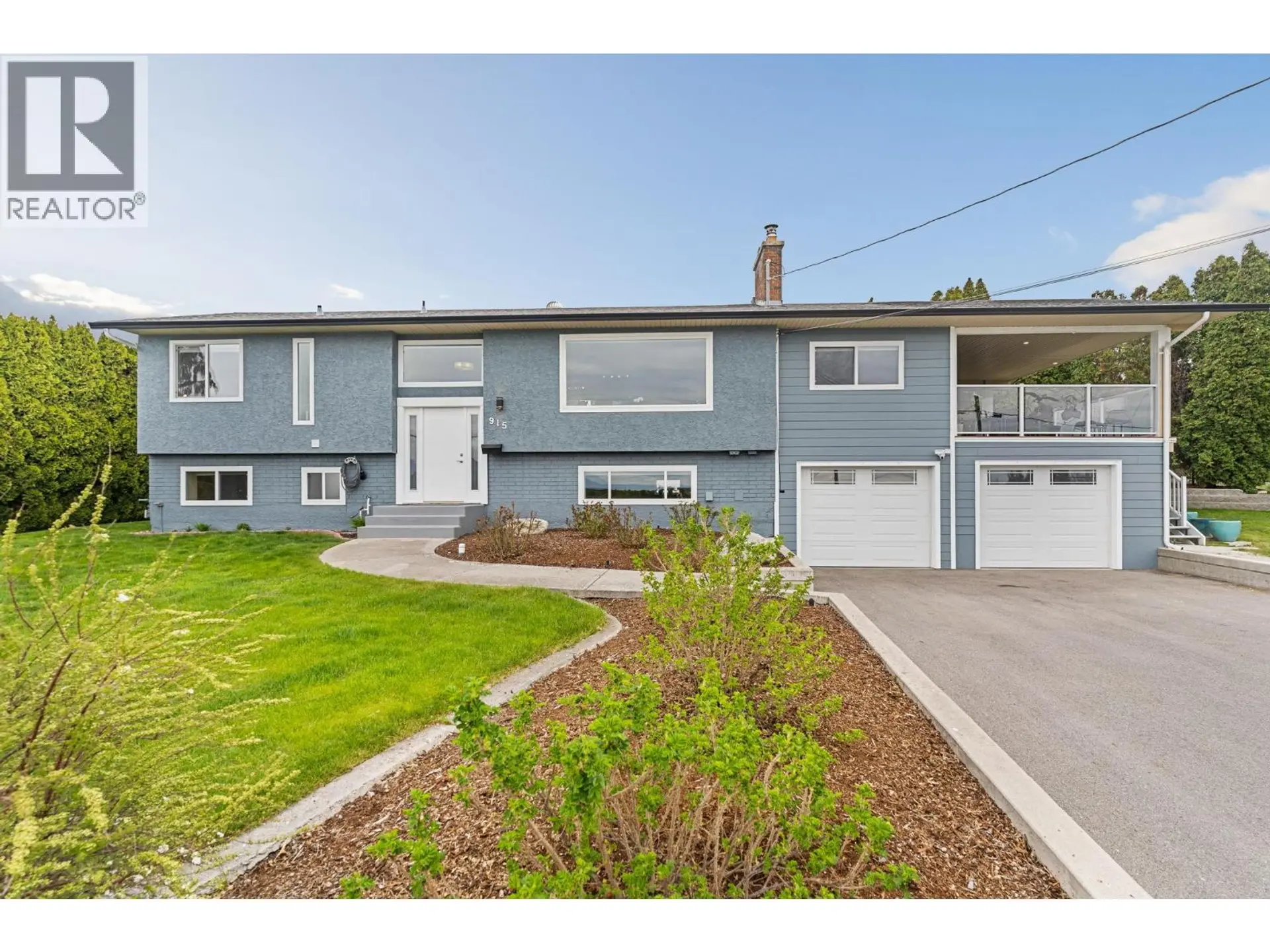 Property at 915 Graf Road, Kelowna, BC