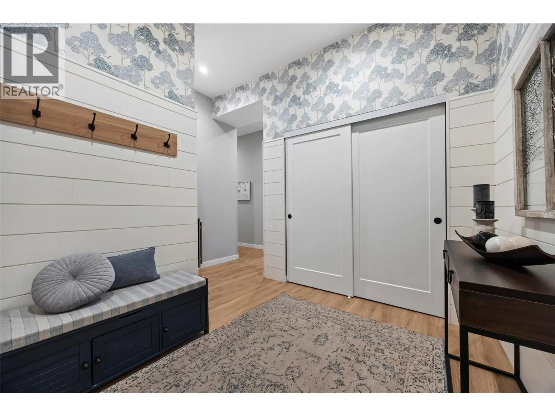 Property at #610 660 Cawston Avenue, Kelowna, BC