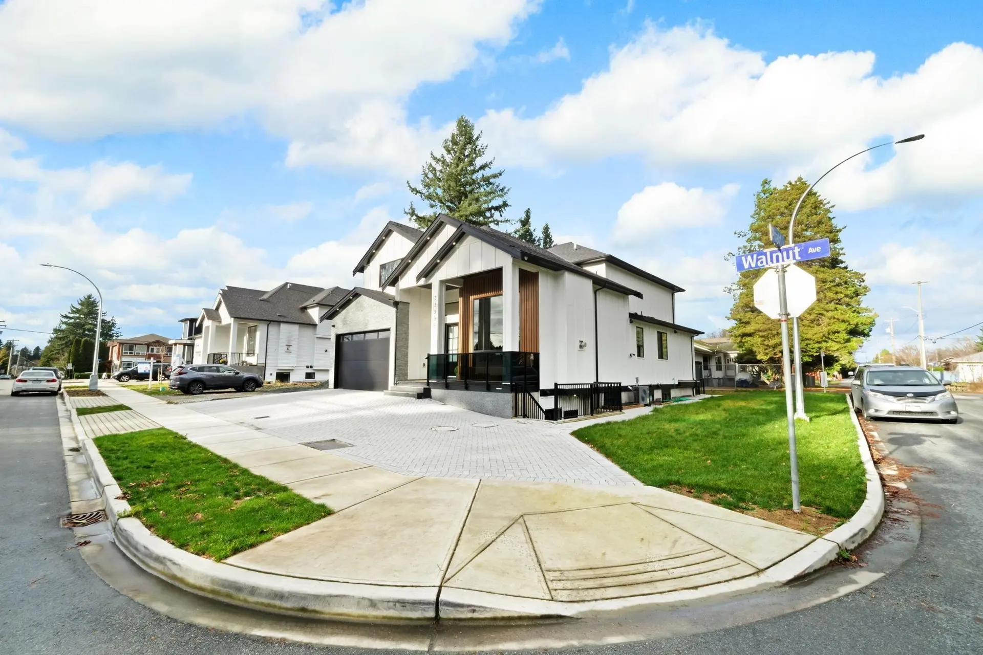 Property at 33995 Walnut Avenue, Abbotsford, BC