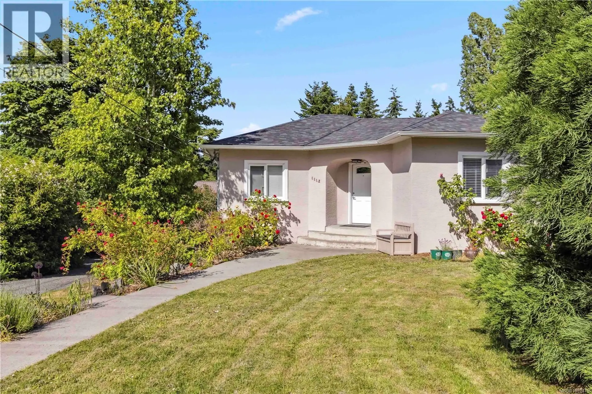 Property at 1112 Craigflower Rd, Esquimalt, BC