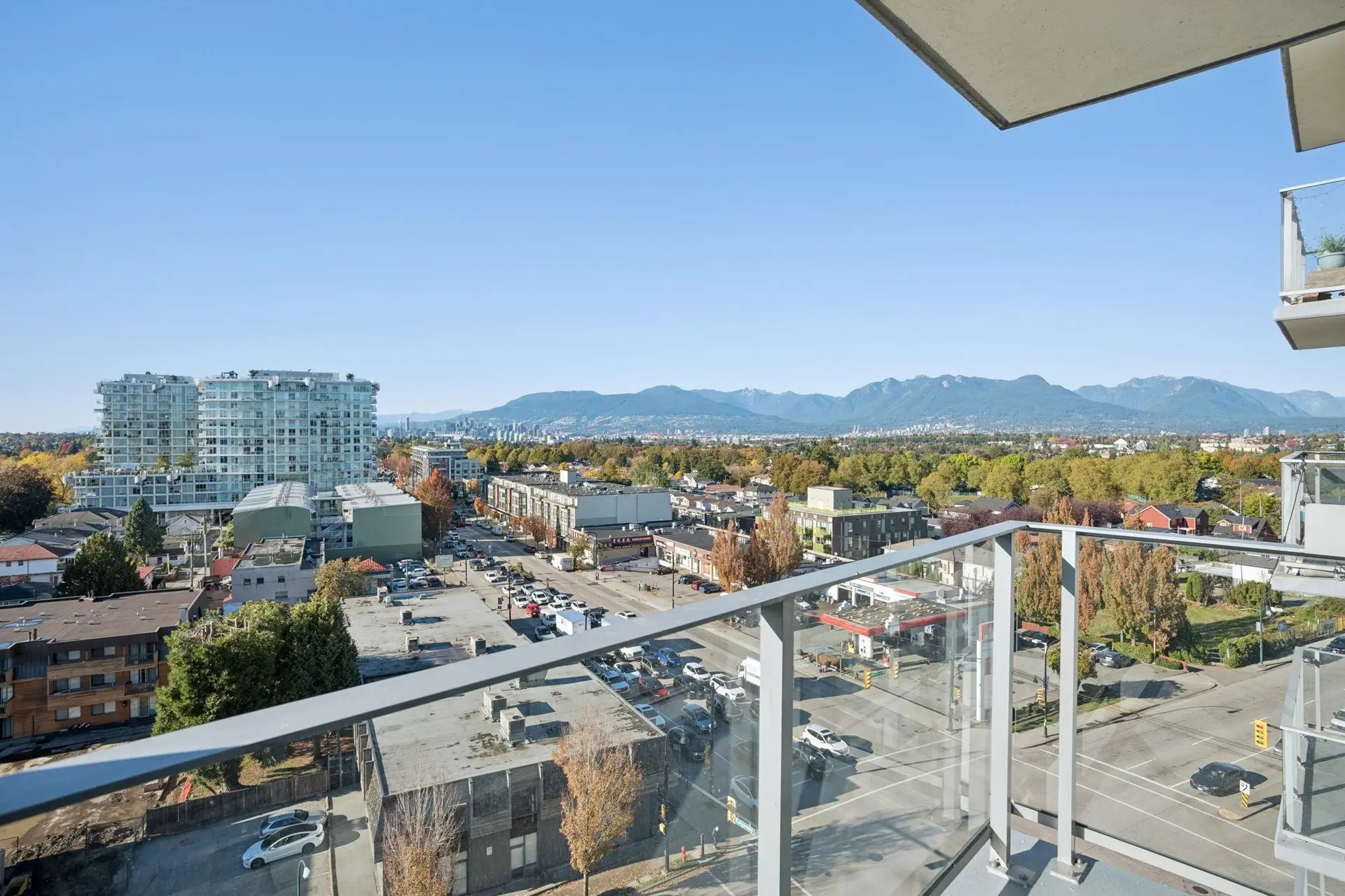 #1010 4815 Eldorado Mews - Image 10