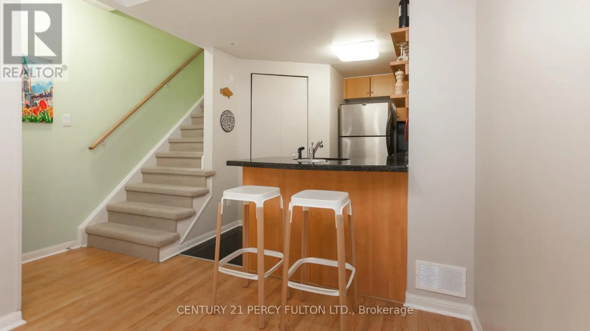 #112 20 MACHELLS AVENUE N - Image 5