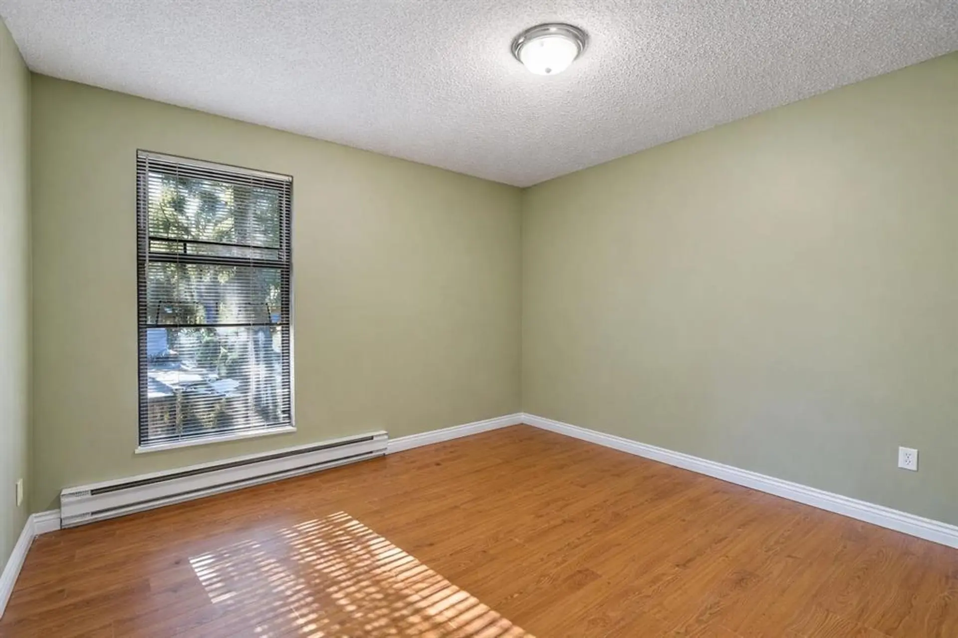 #38 32310 Mouat Drive - Image 17