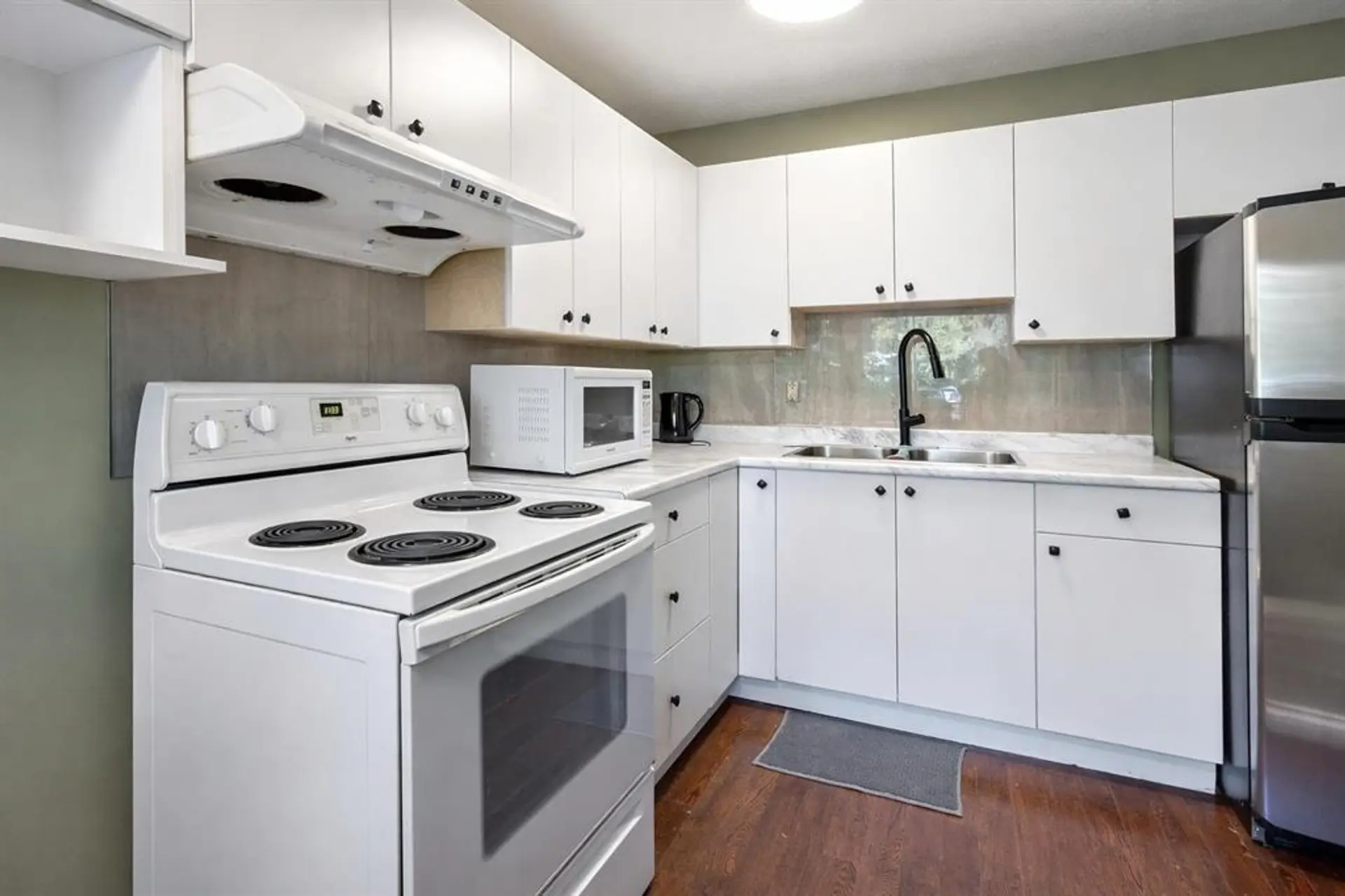 #38 32310 Mouat Drive - Image 4