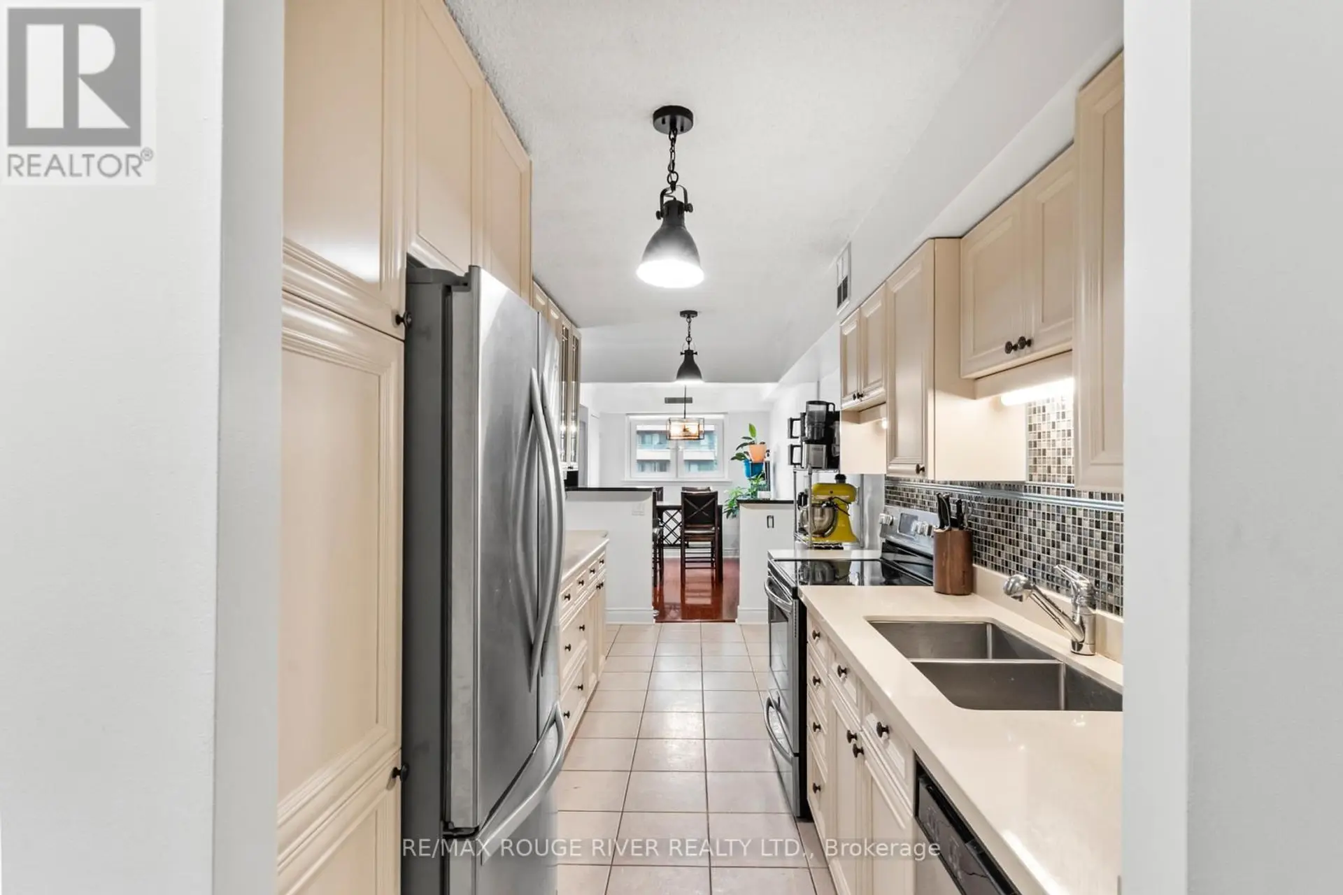 #804 40 CHICHESTER PLACE - Image 8