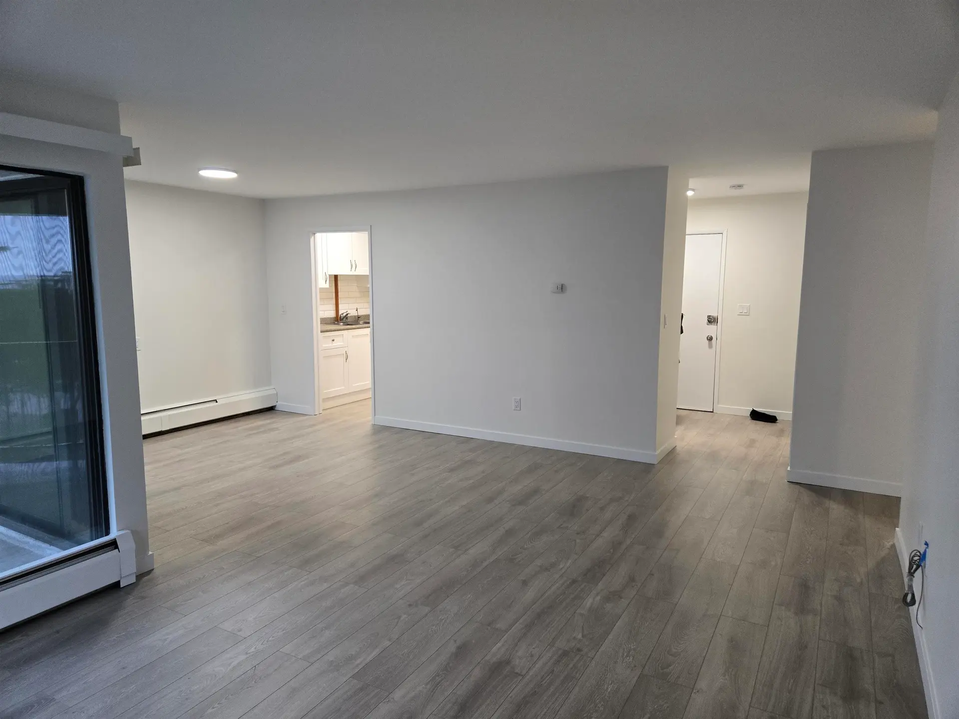 #404 1437 Foster Street - Image 7