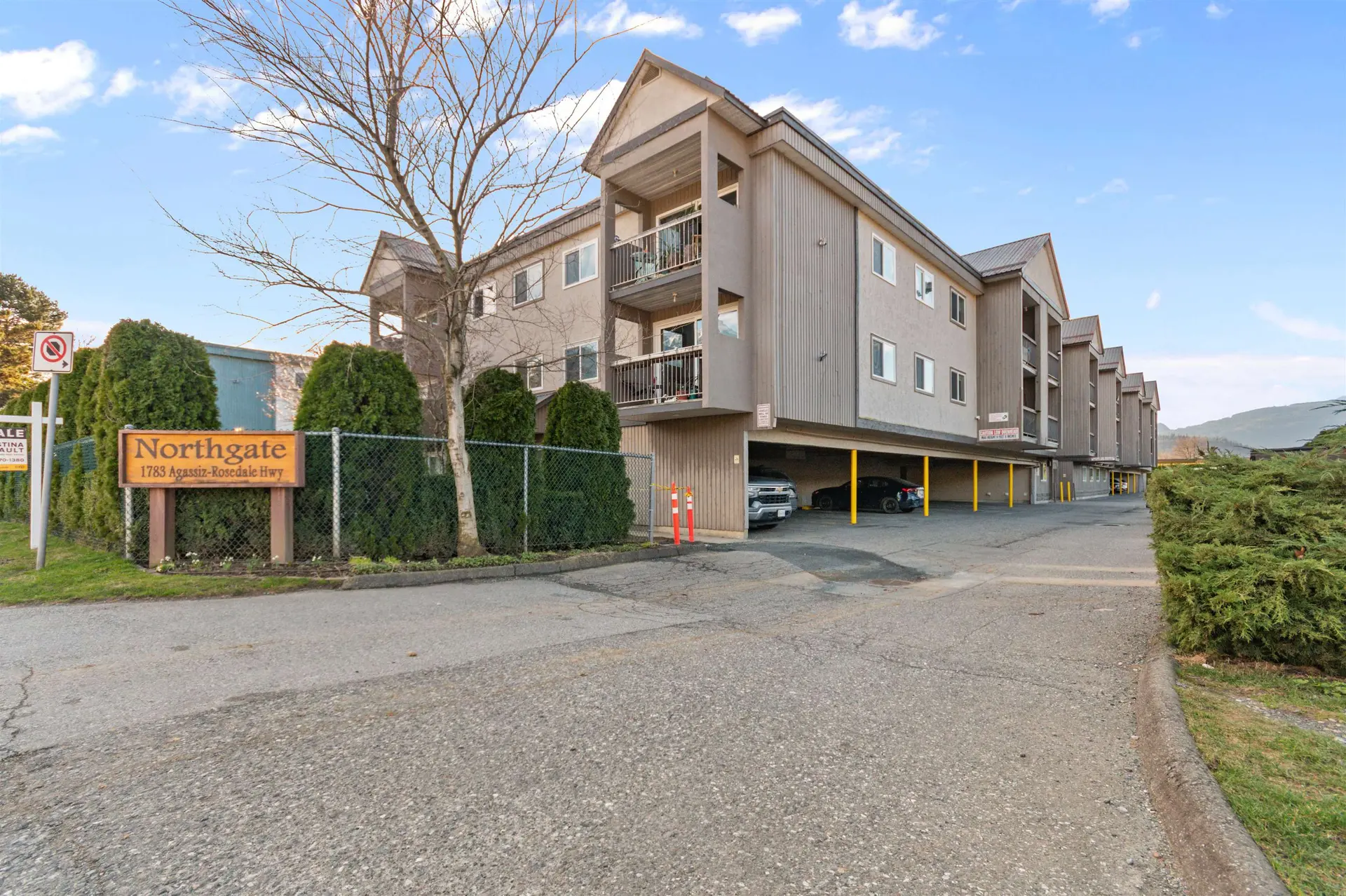 #133 1783 Agassiz-Rosedale No 9 Highway - Image 2