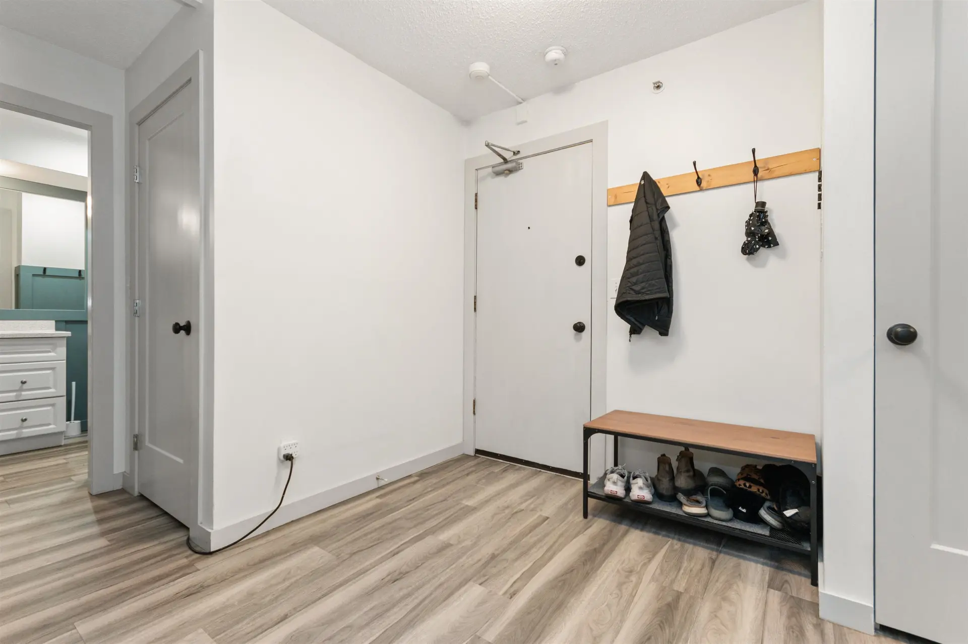#133 1783 Agassiz-Rosedale No 9 Highway - Image 3