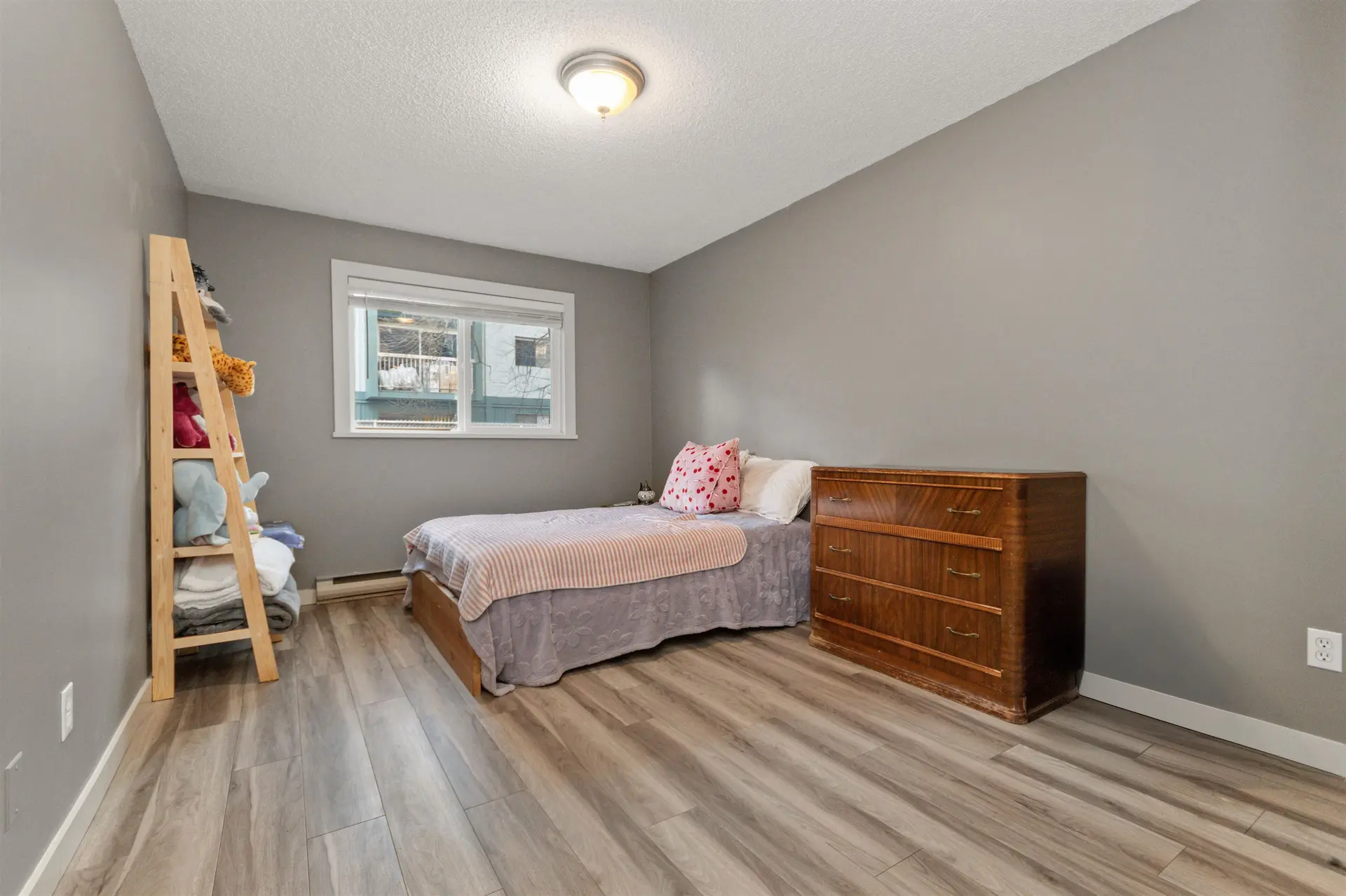 #133 1783 Agassiz-Rosedale No 9 Highway - Image 11