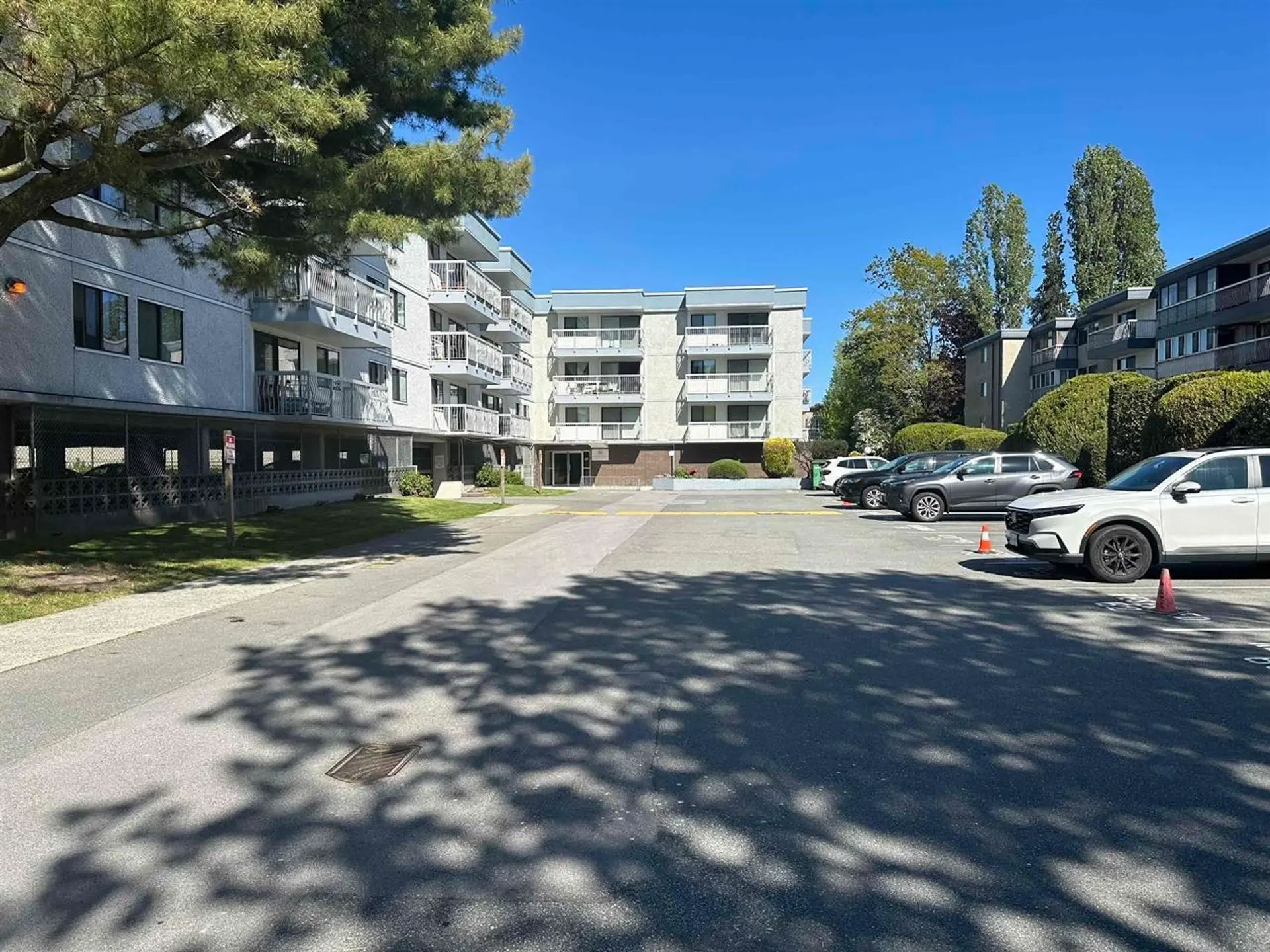 #309 6340 Buswell Street - Image 18