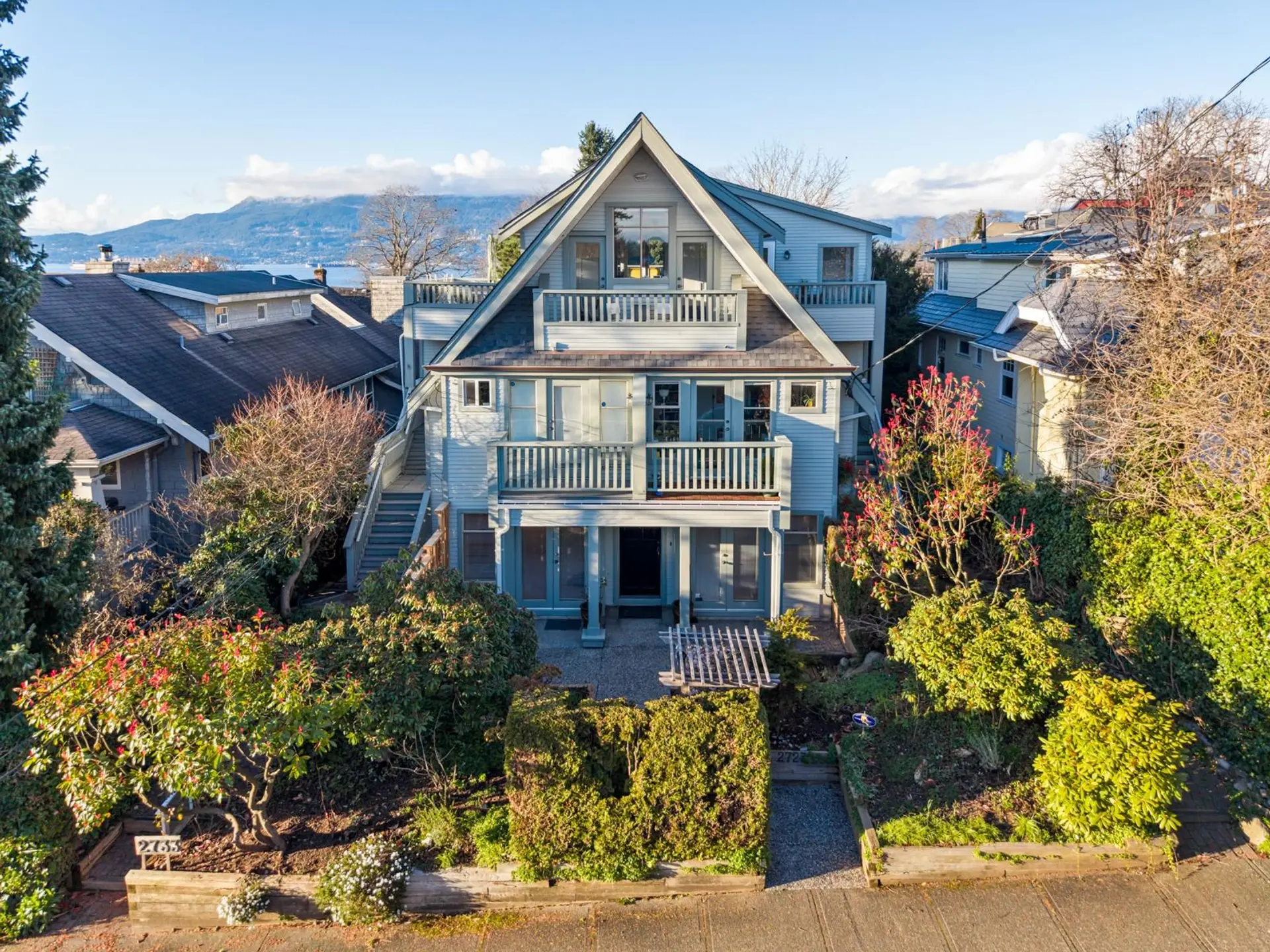 Property at 2723 W 1st Avenue, Vancouver, BC