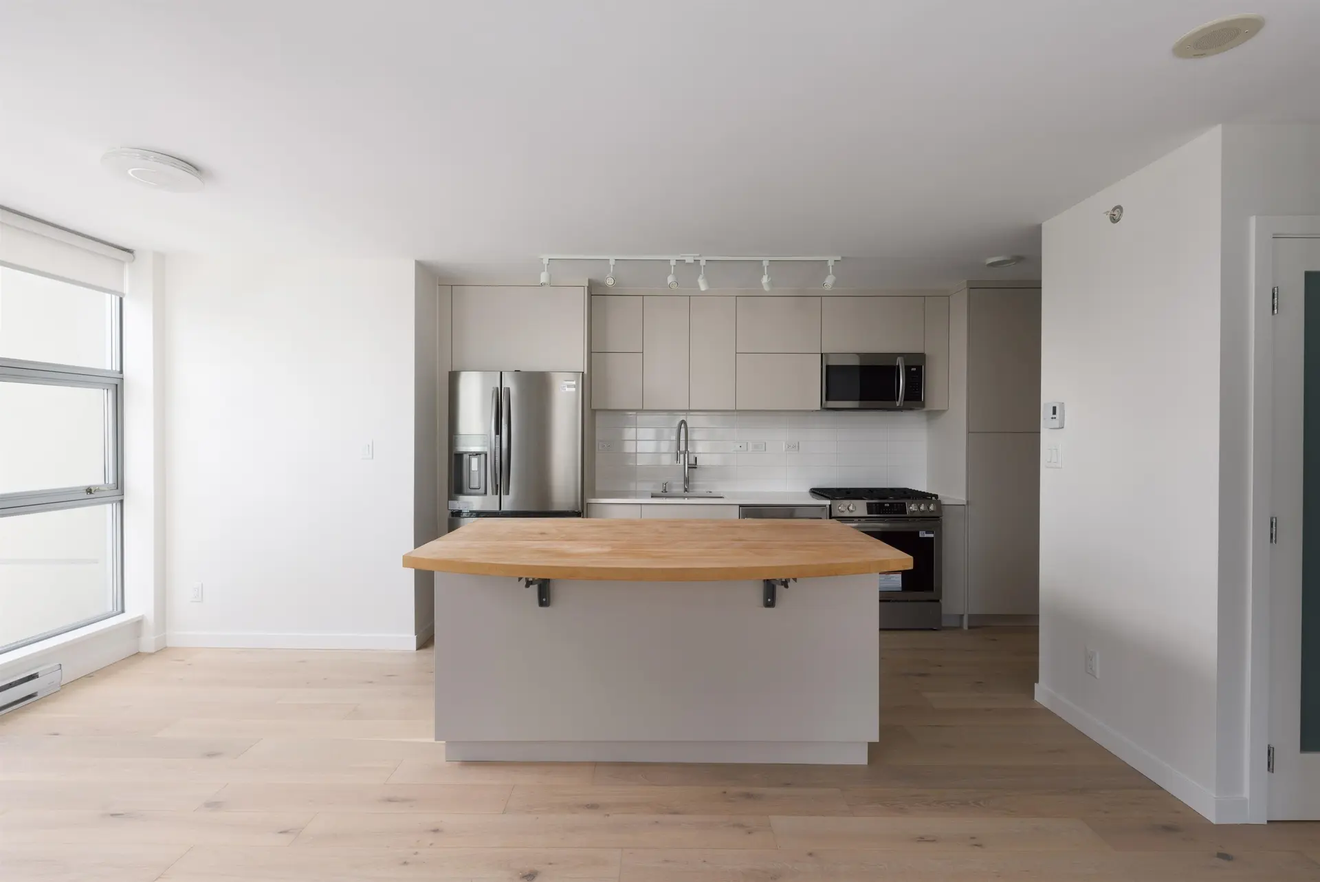 Property at #1403 989 Beatty Street, Vancouver, BC