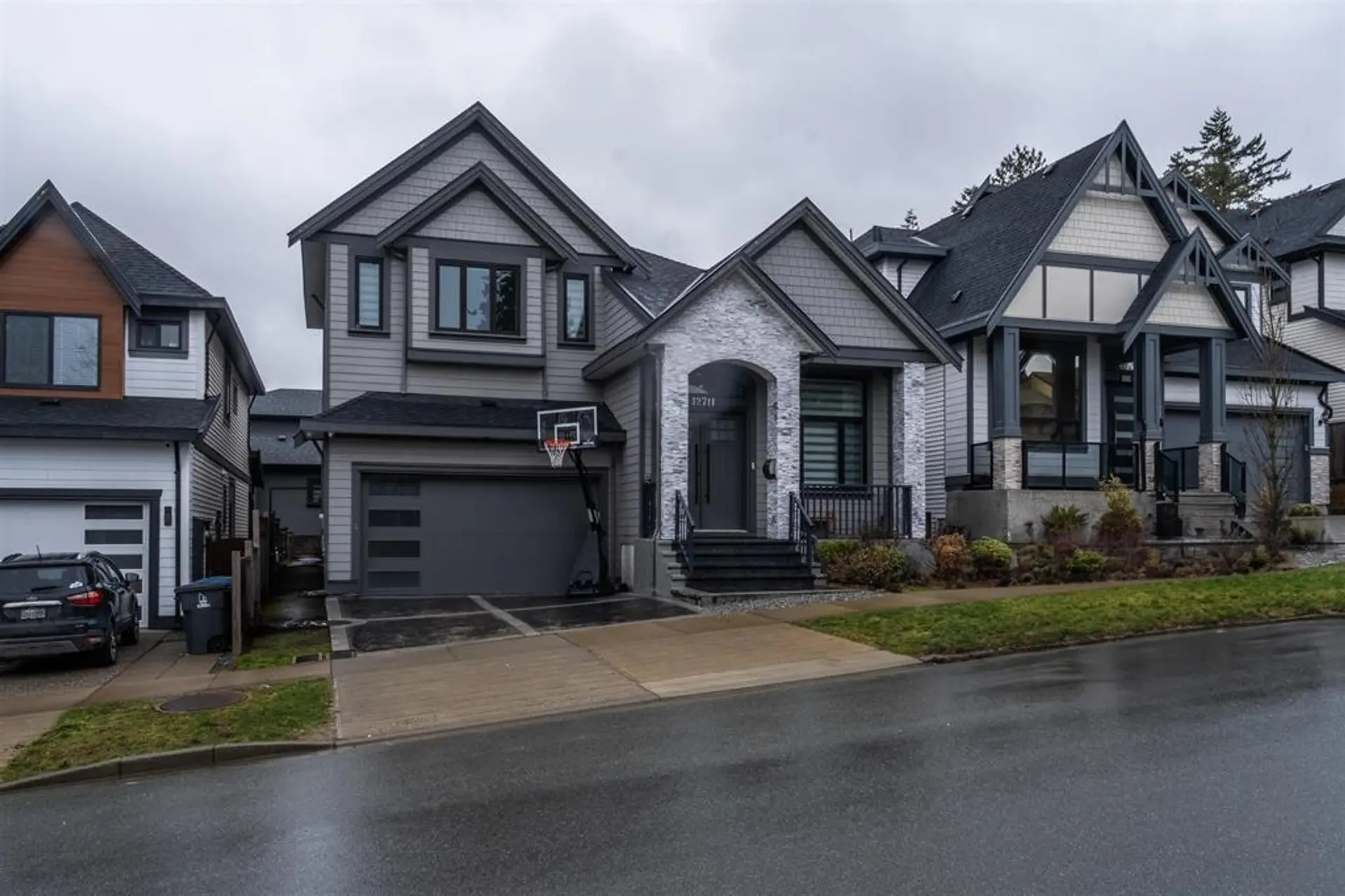 Property at 12711 104a Avenue, Surrey, BC