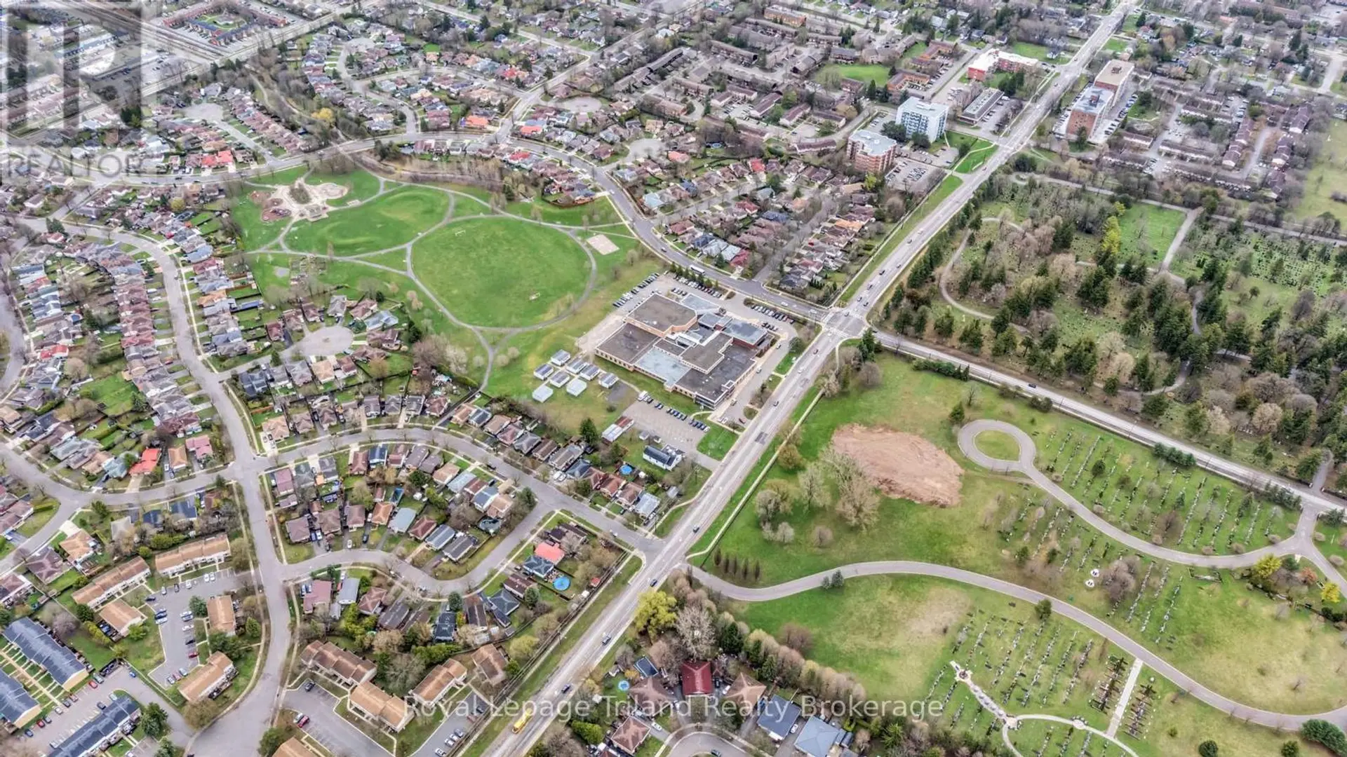 677 & 679 SEVILLA PARK PLACE - Image 12