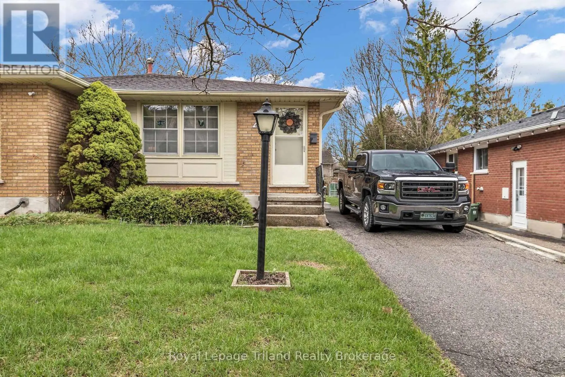 677 & 679 SEVILLA PARK PLACE - Image 2