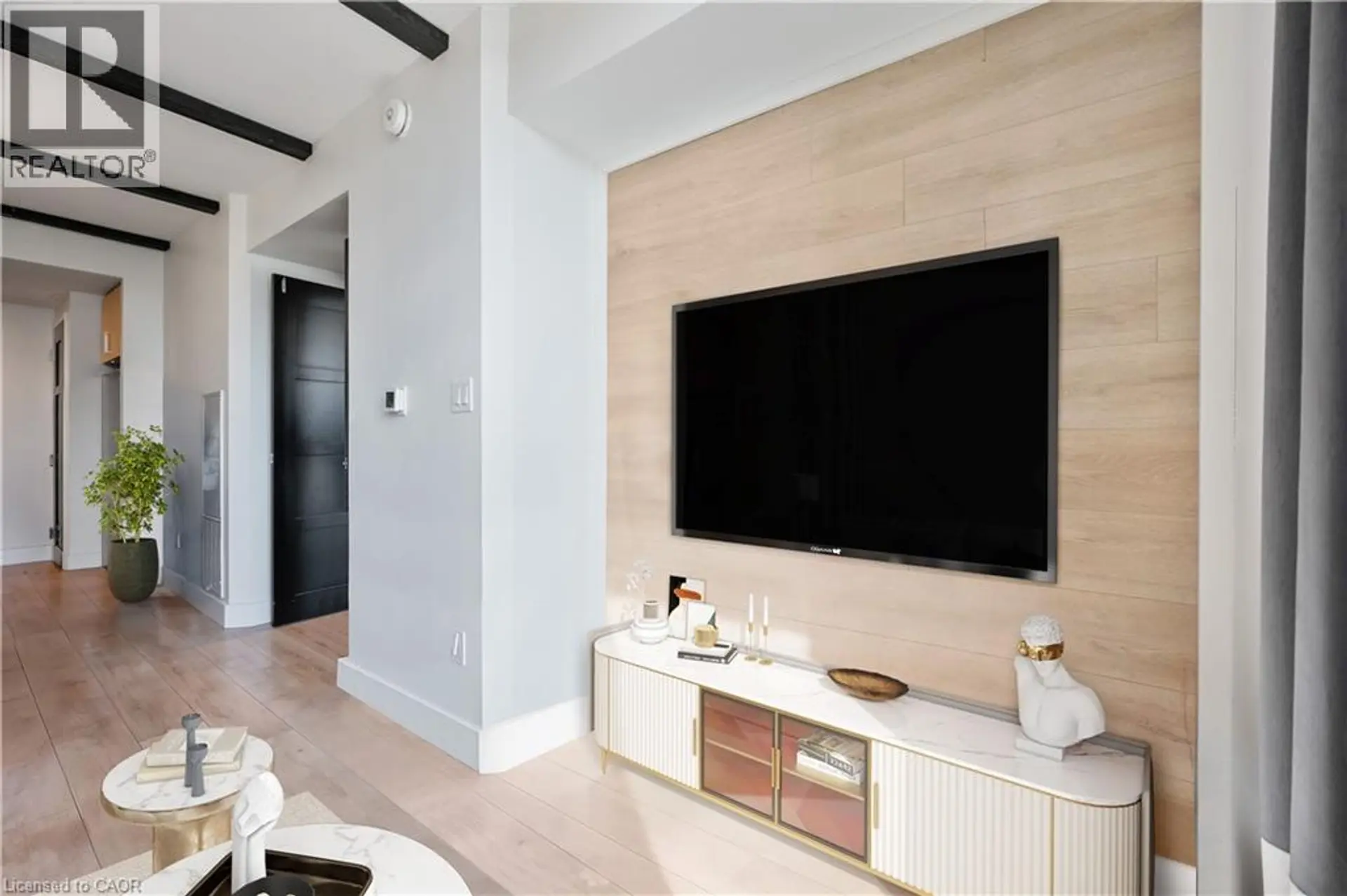 #1135 145 COLUMBIA Street W - Image 3