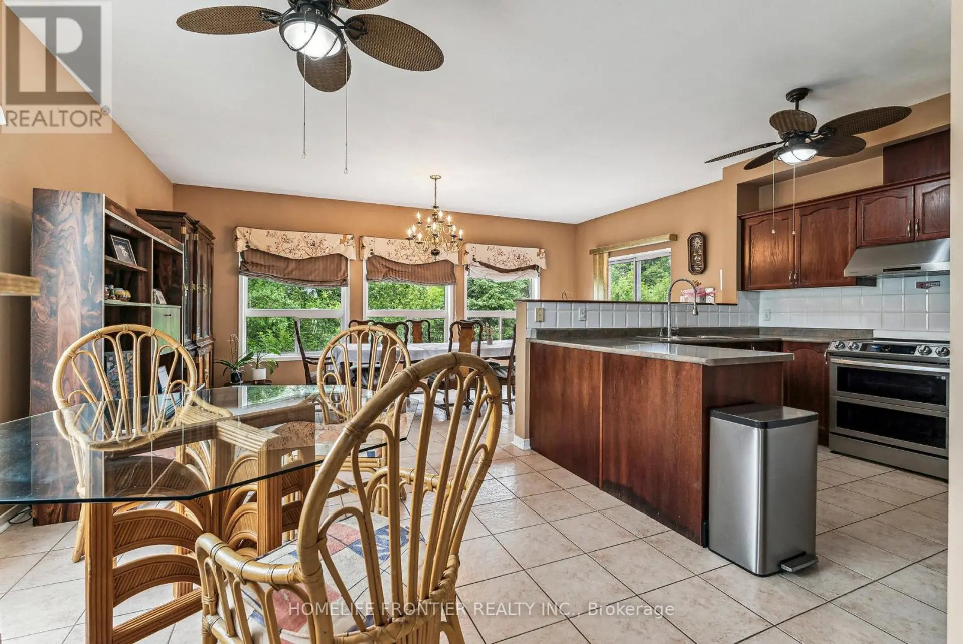1906 WEBSTER BOULEVARD W - Image 3