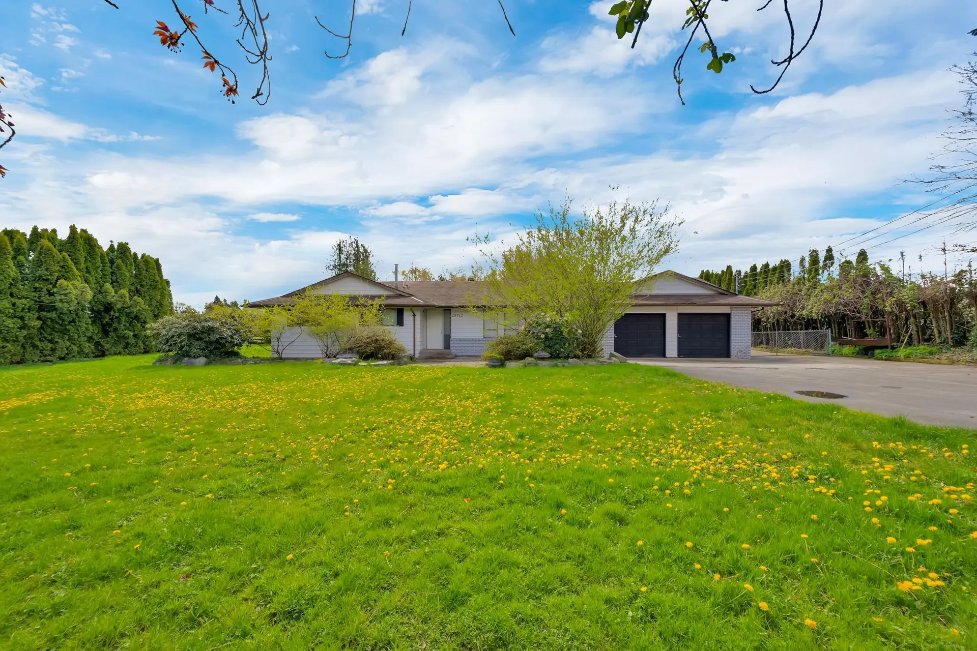Property at 28712 58 Avenue, Abbotsford, BC