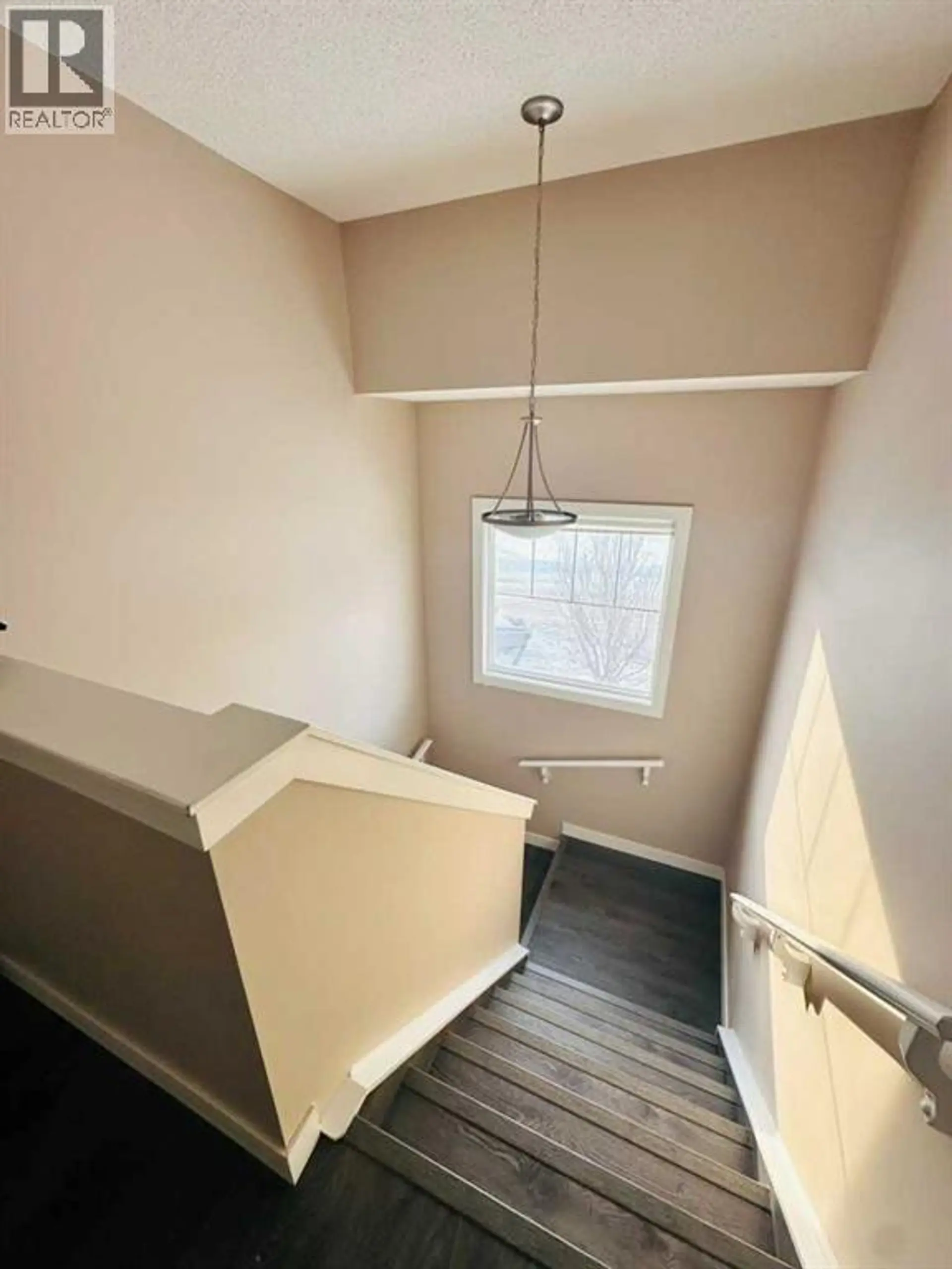 225 panatella Square NW - Image 5