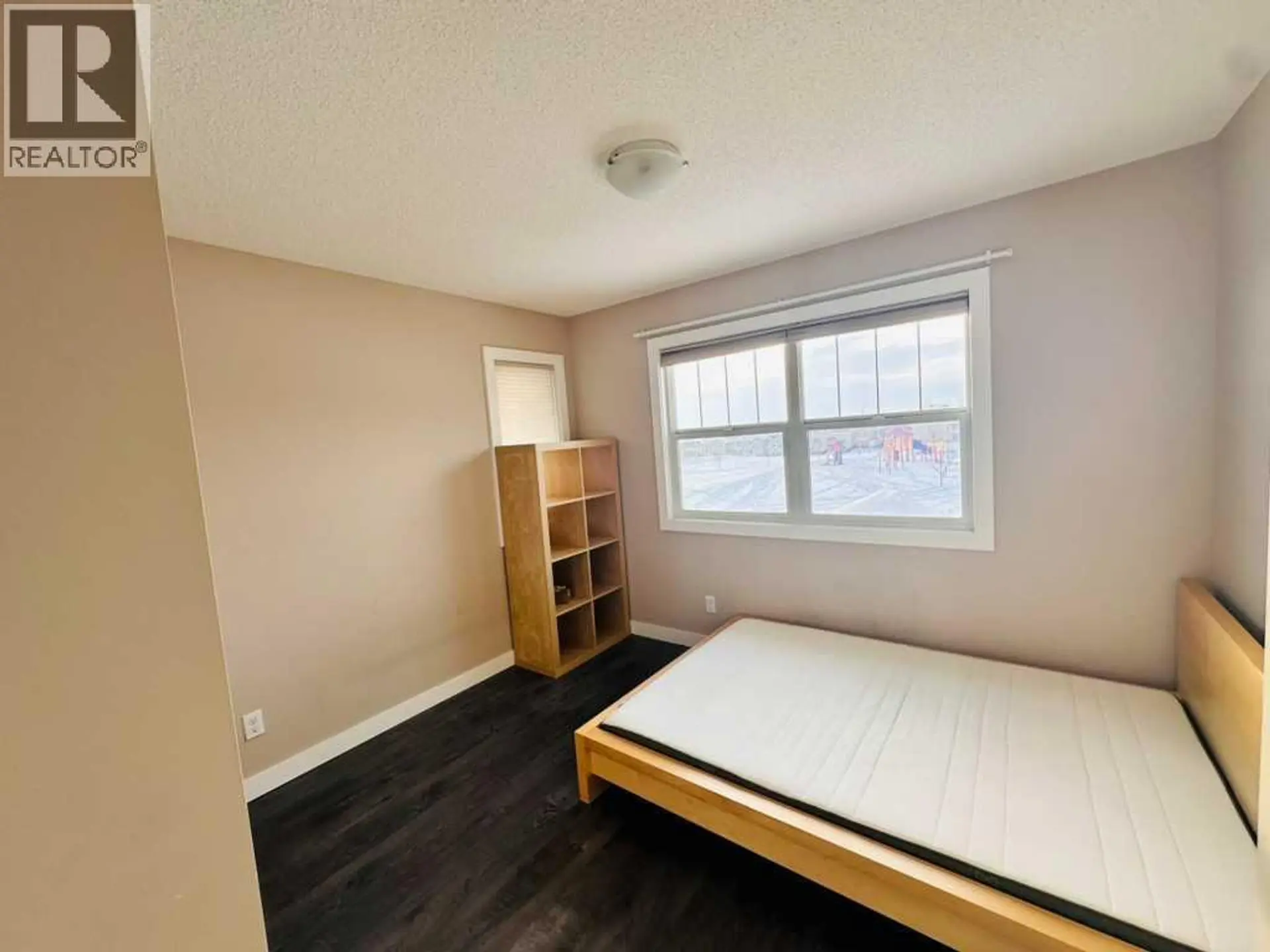 225 panatella Square NW - Image 8