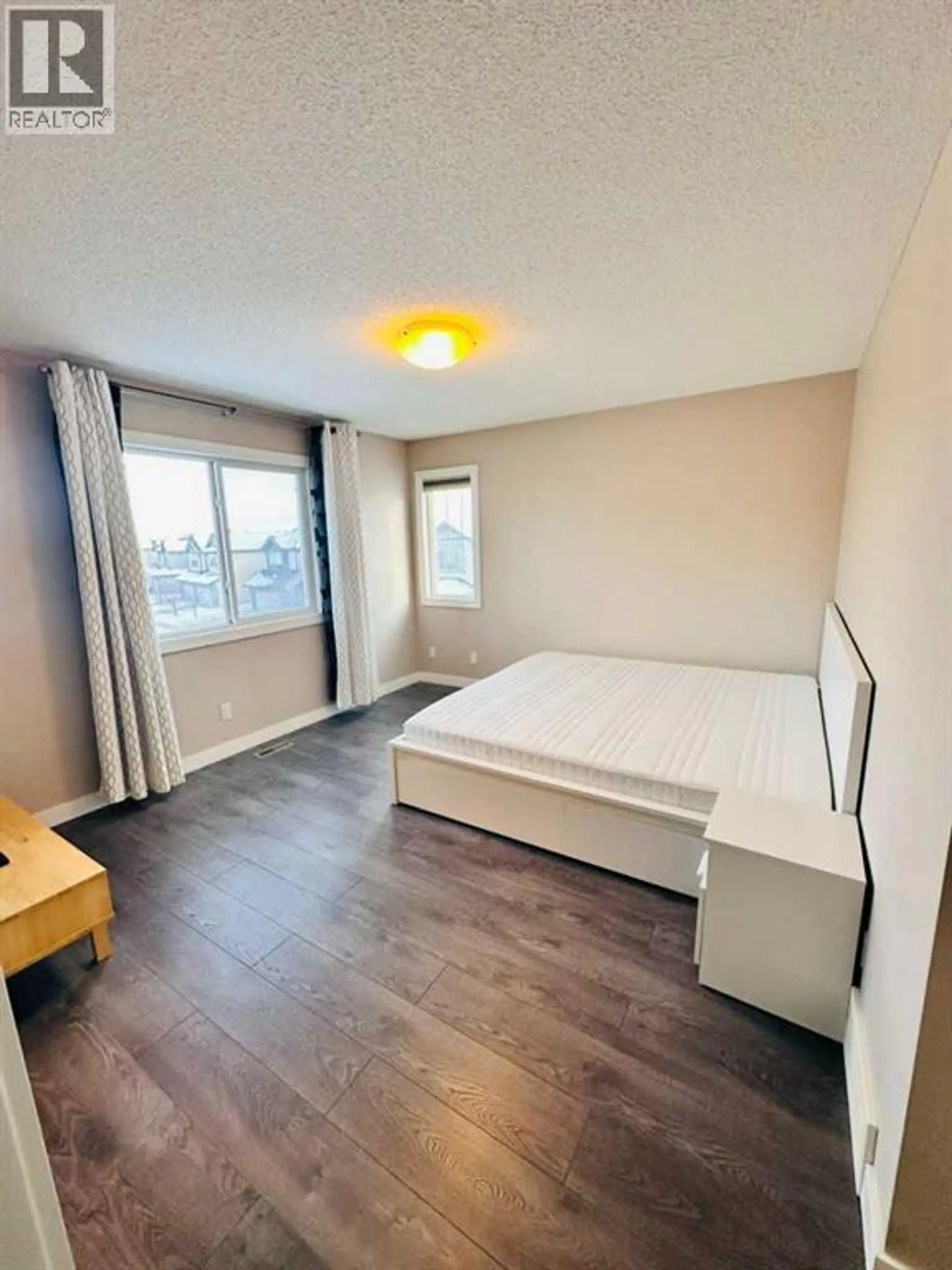 225 panatella Square NW - Image 10
