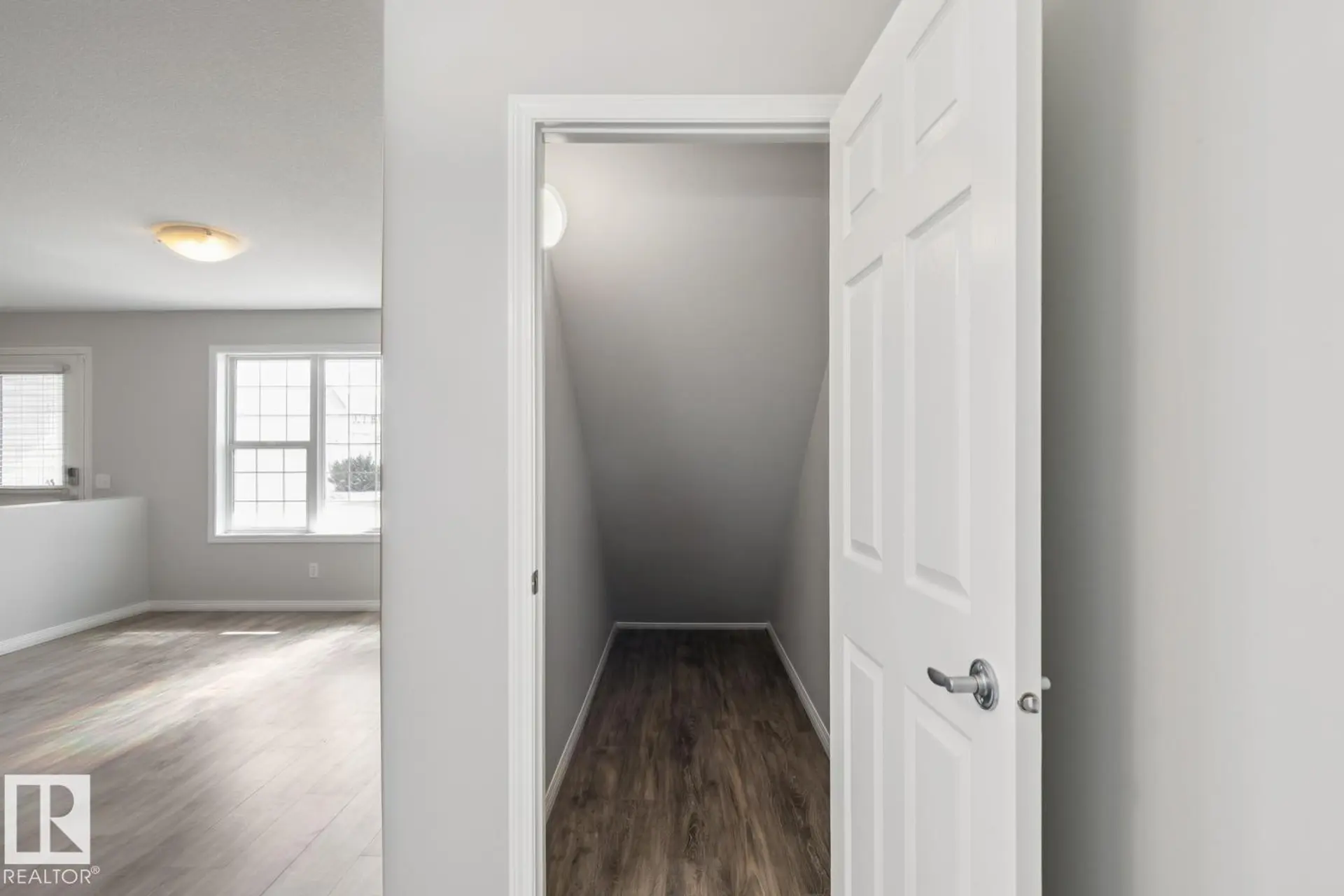 #52 150 EDWARDS DR SW - Image 13