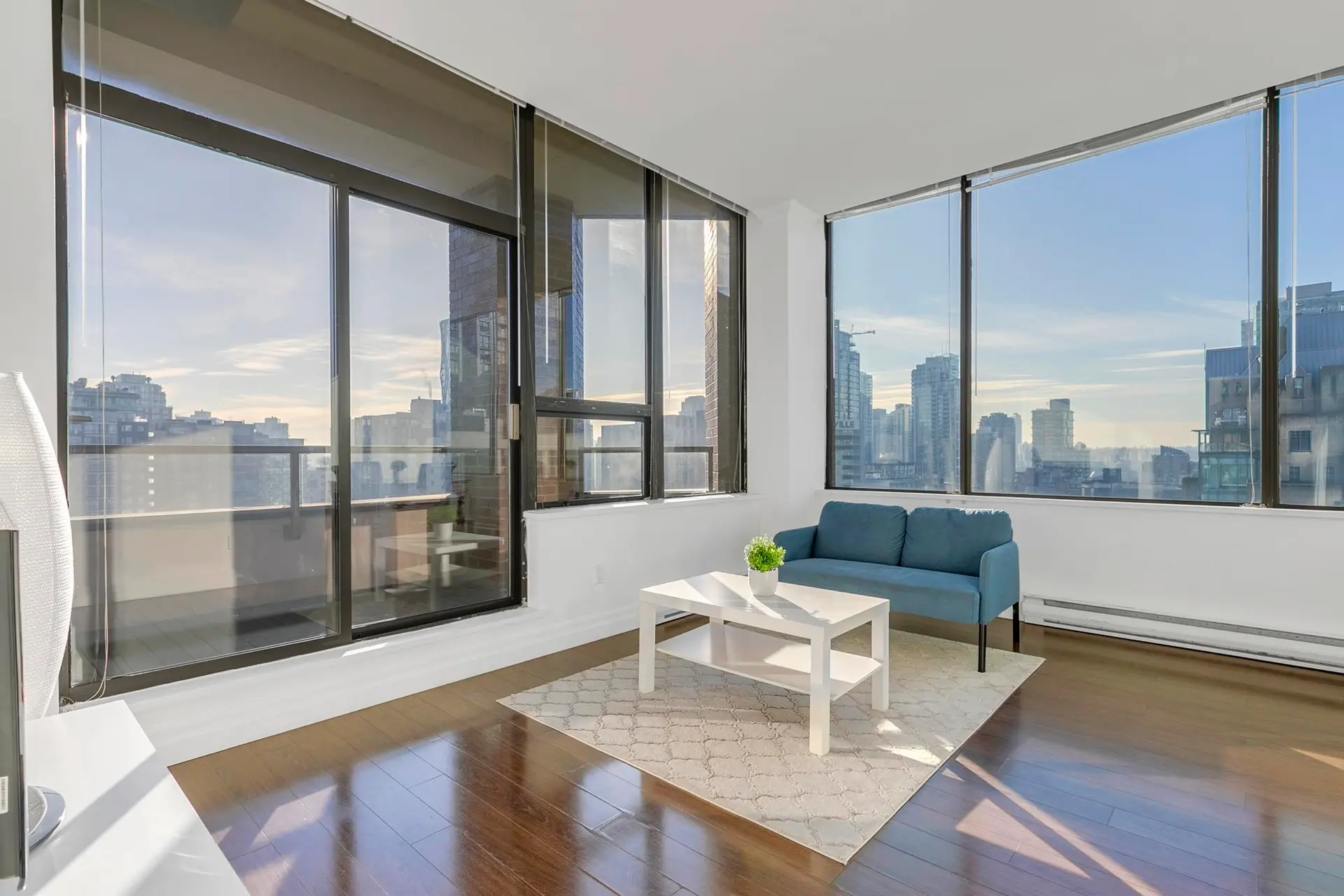Property at #908 1010 Howe Street, Vancouver, BC