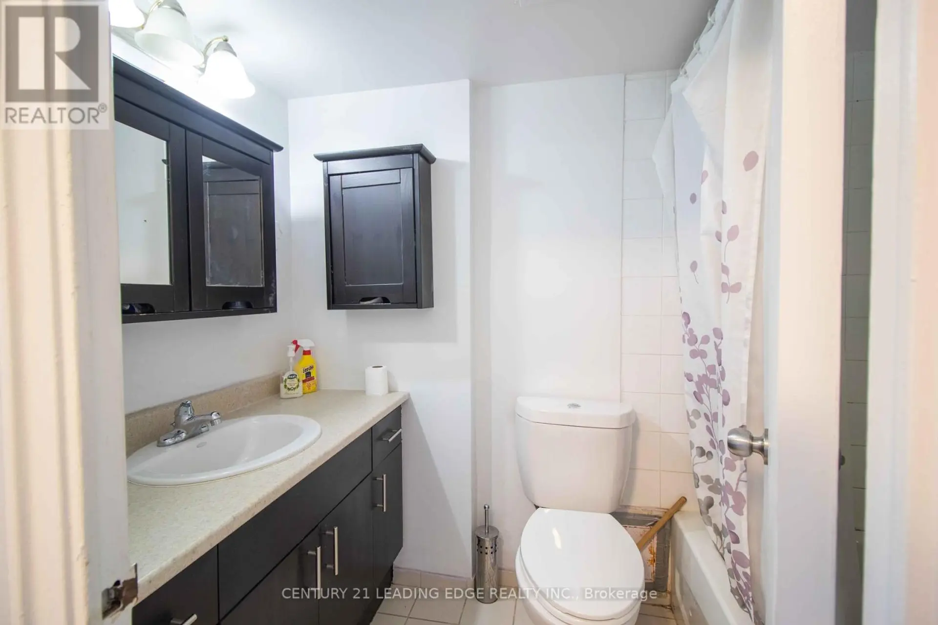 #703 80 GRANDRAVINE DRIVE - Image 15