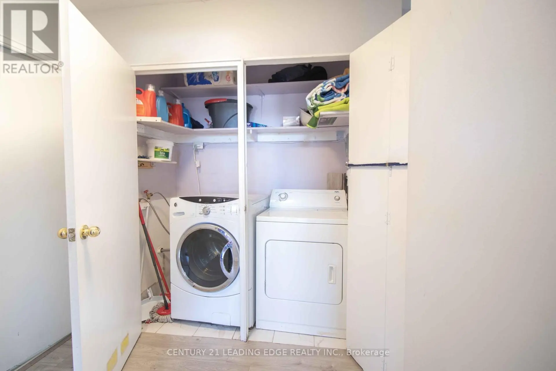 #703 80 GRANDRAVINE DRIVE - Image 16