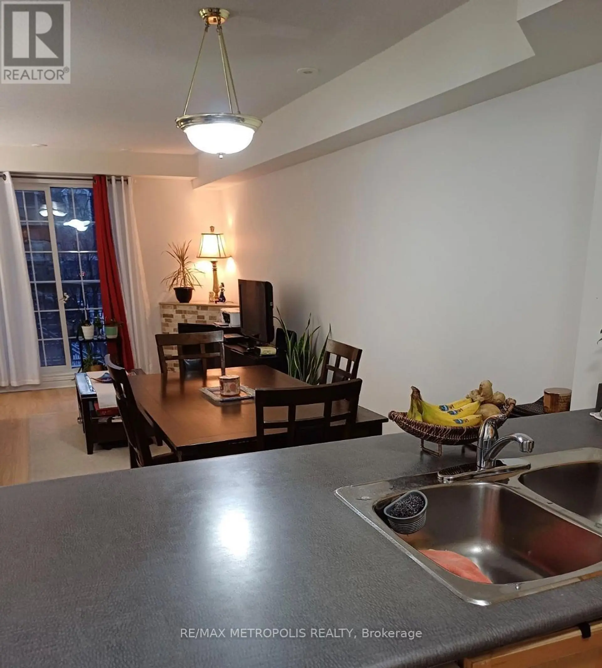 #12 45 CEDARCROFT BOULEVARD - Image 3