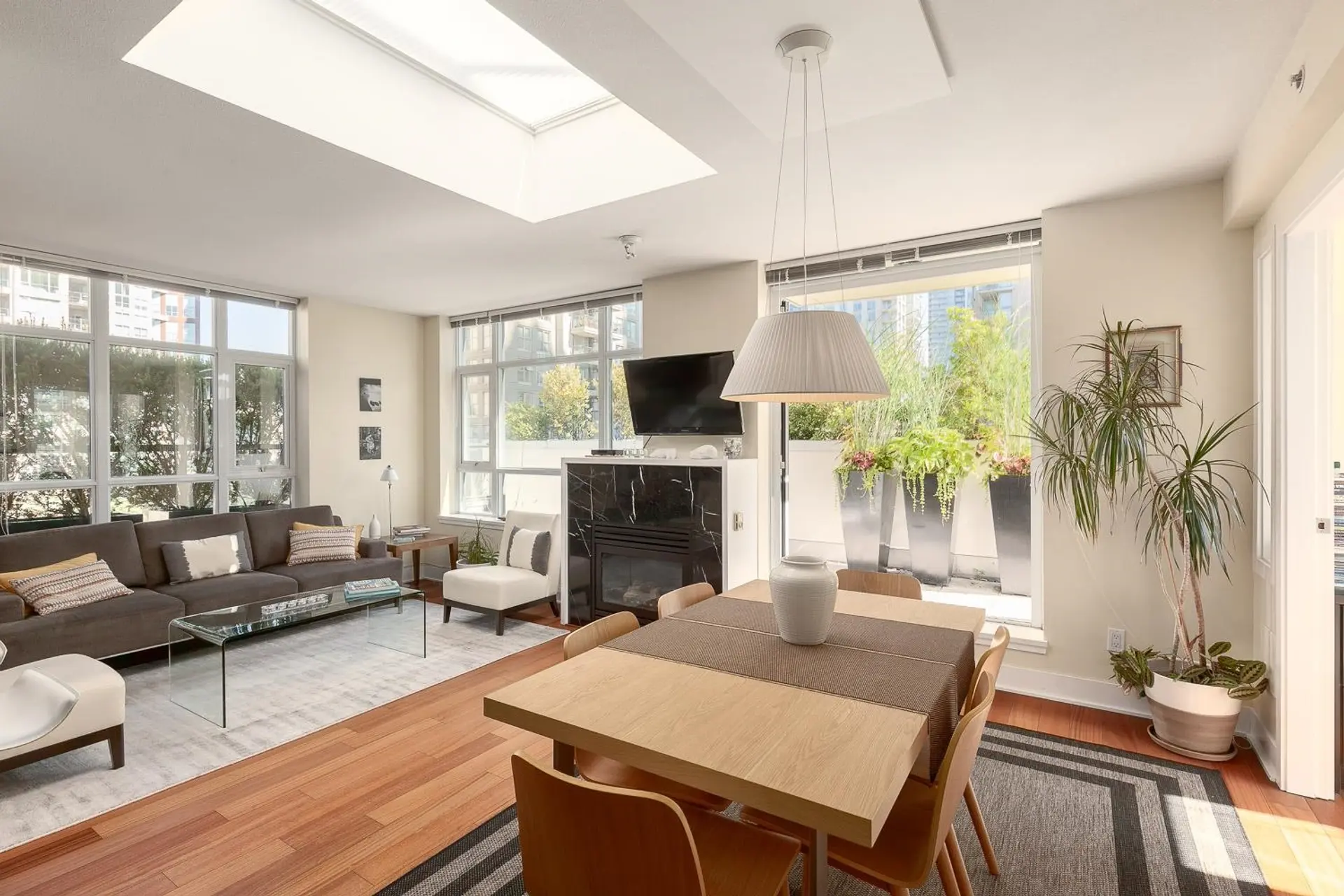 Property at #PH803 988 Richards Street, Vancouver, BC