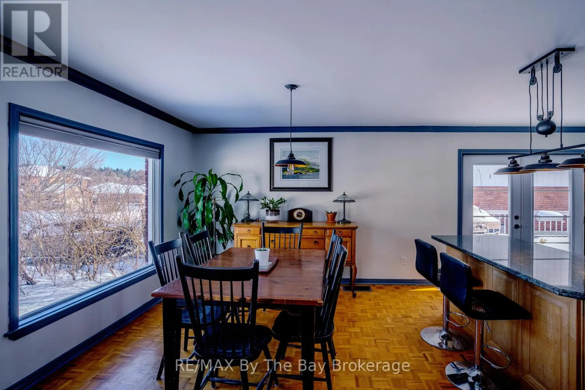247 SIMCOE STREET - Image 7