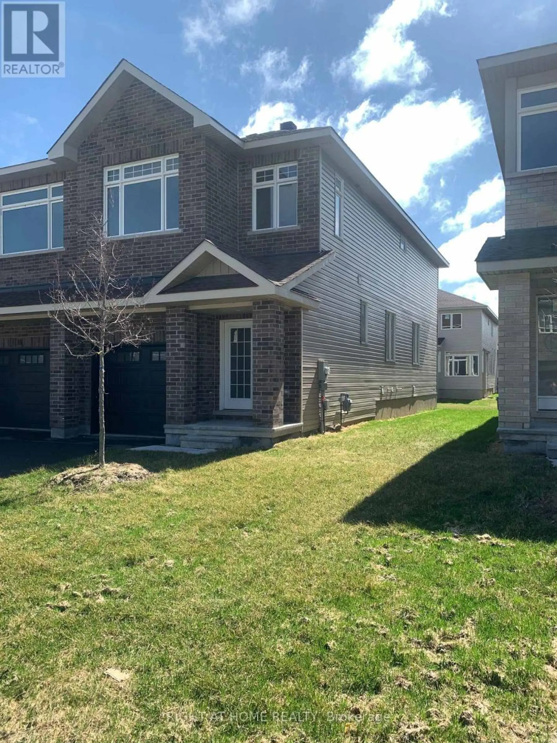 16 WYLIE WAY - Image 2