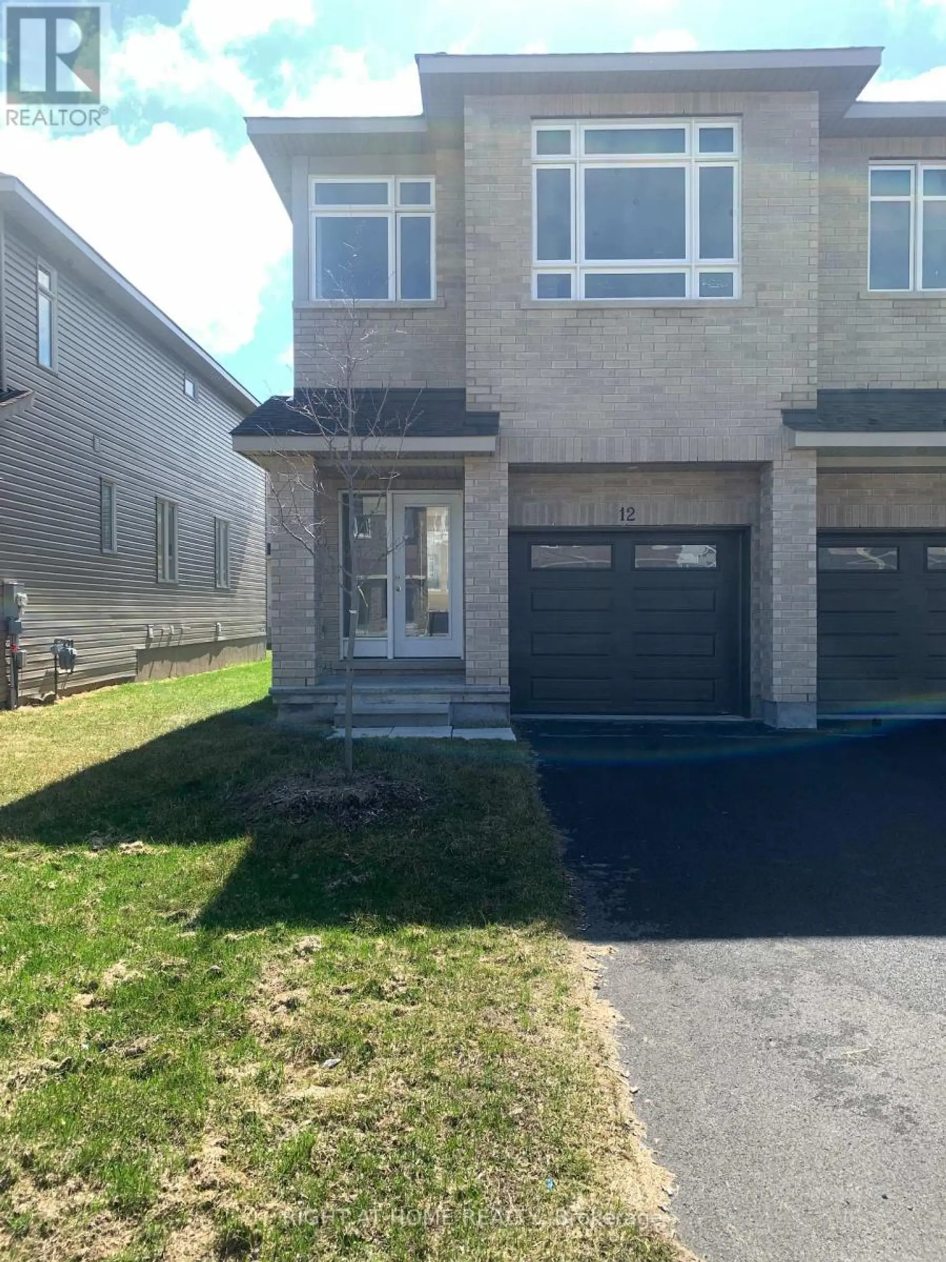 12 WYLIE WAY - Image 1