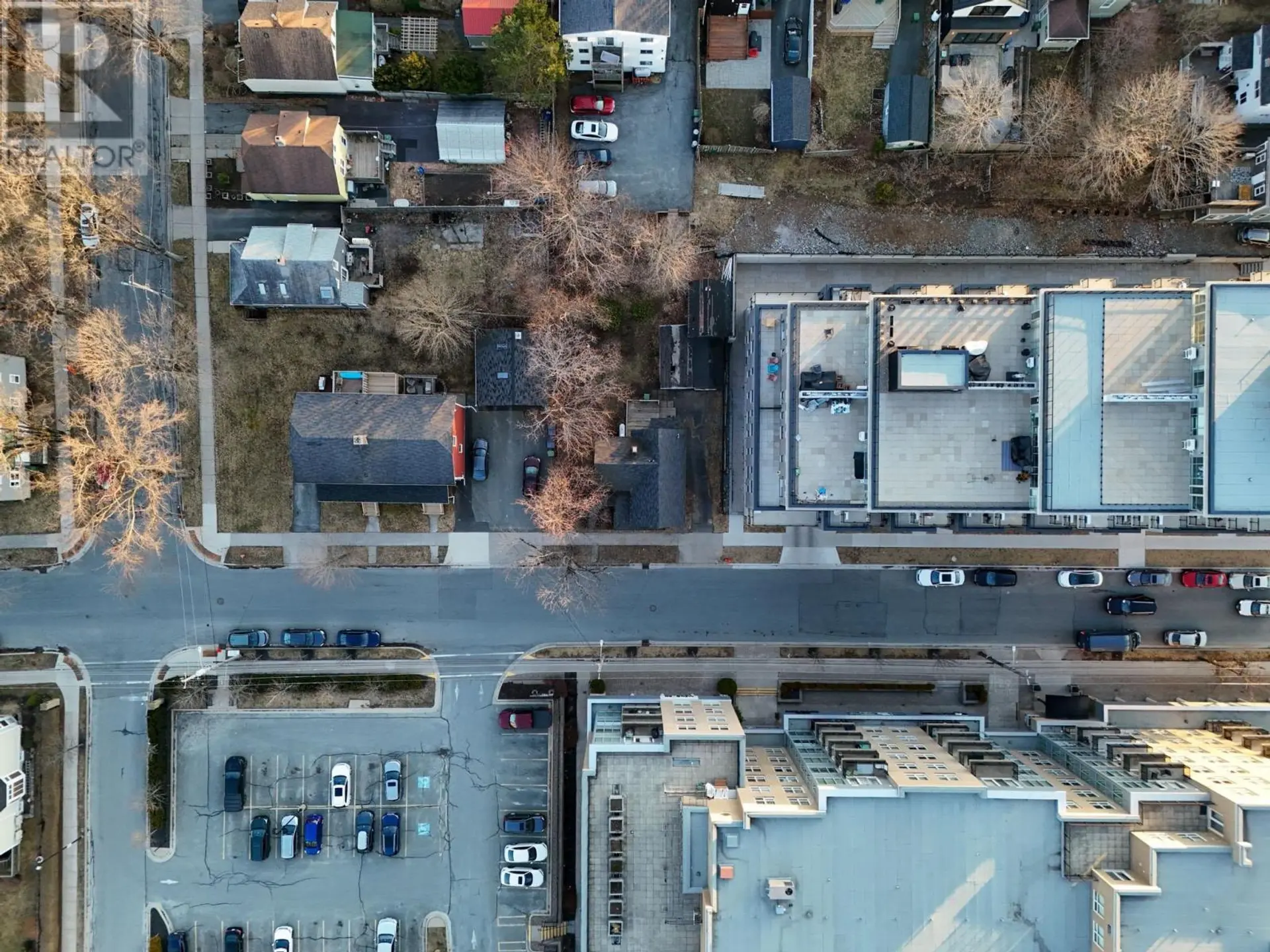 2746 GLADSTONE STREET - Image 11
